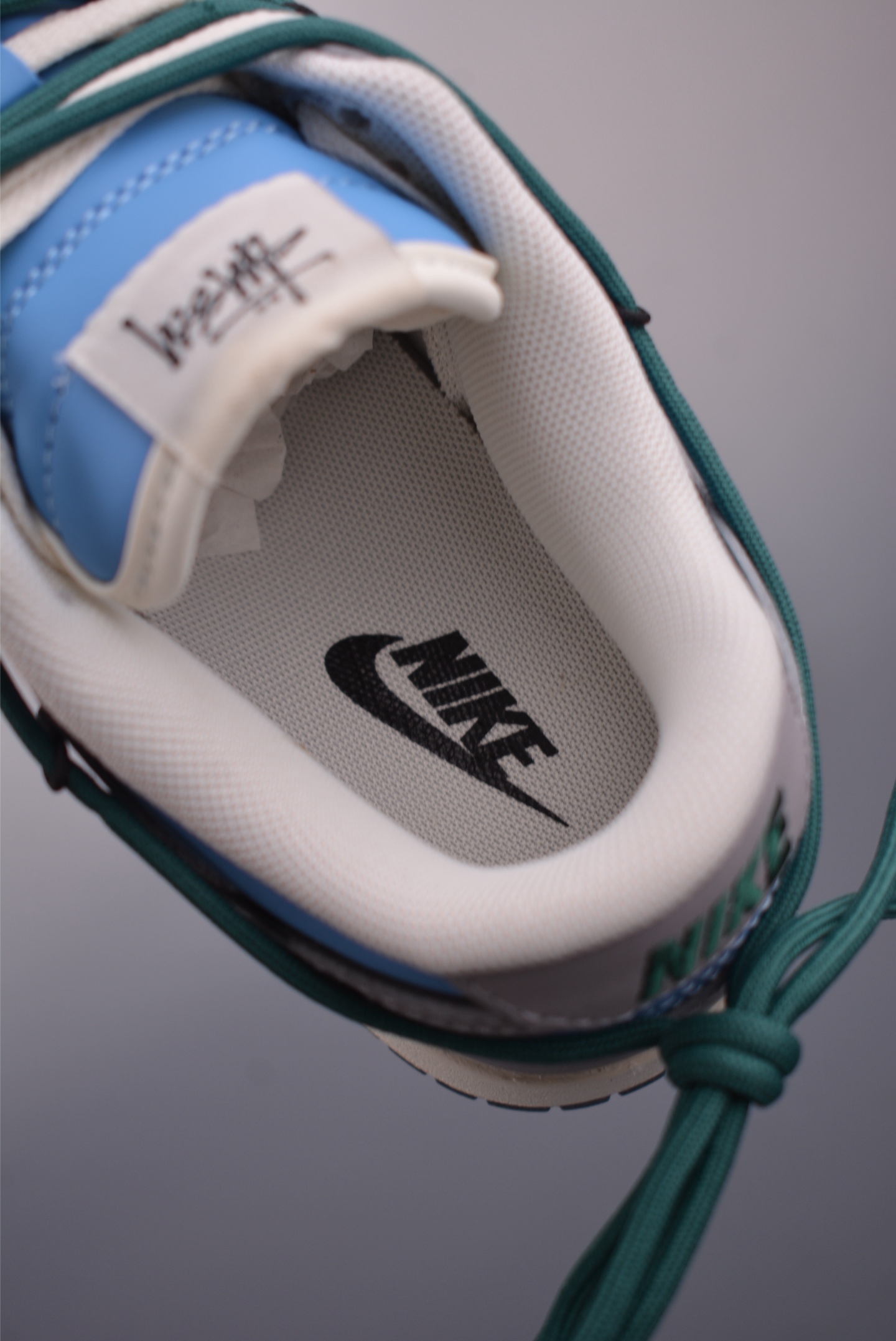 Nike SB Dunk Low Stussy Collab Deconstructed Drawstring Laces Sneakers 10 i1750885125328 8099 0 8