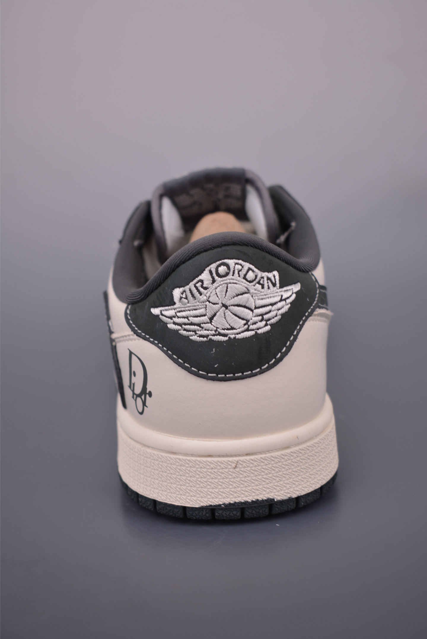 Fragment x Travis Scott x Dior Air Jordan 1 Low Sneaker - Limited Edition 4 i1750885241241 2865 0 3