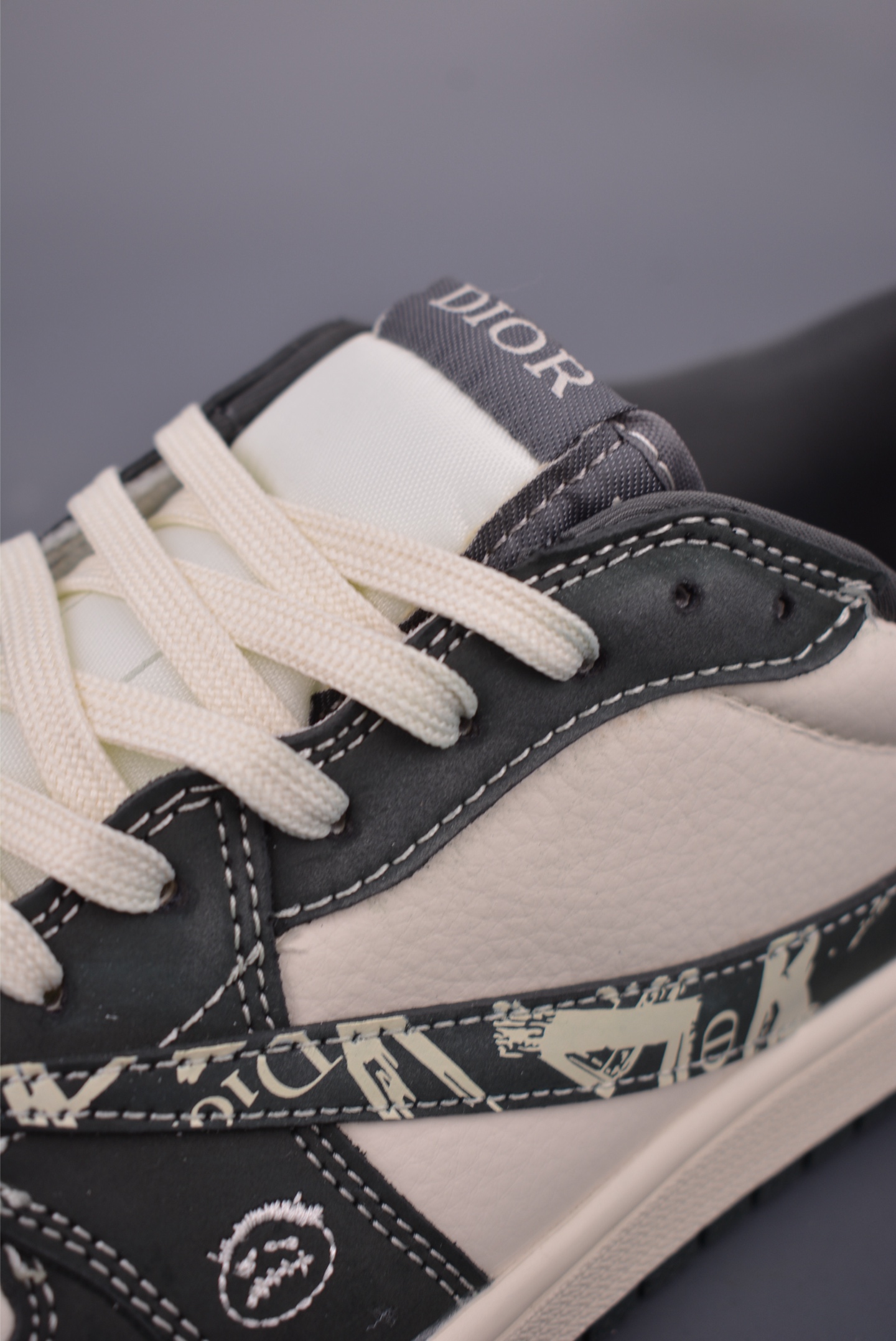 Fragment x Travis Scott x Dior Air Jordan 1 Low Sneaker - Limited Edition 7 i1750885243375 7868 0 6