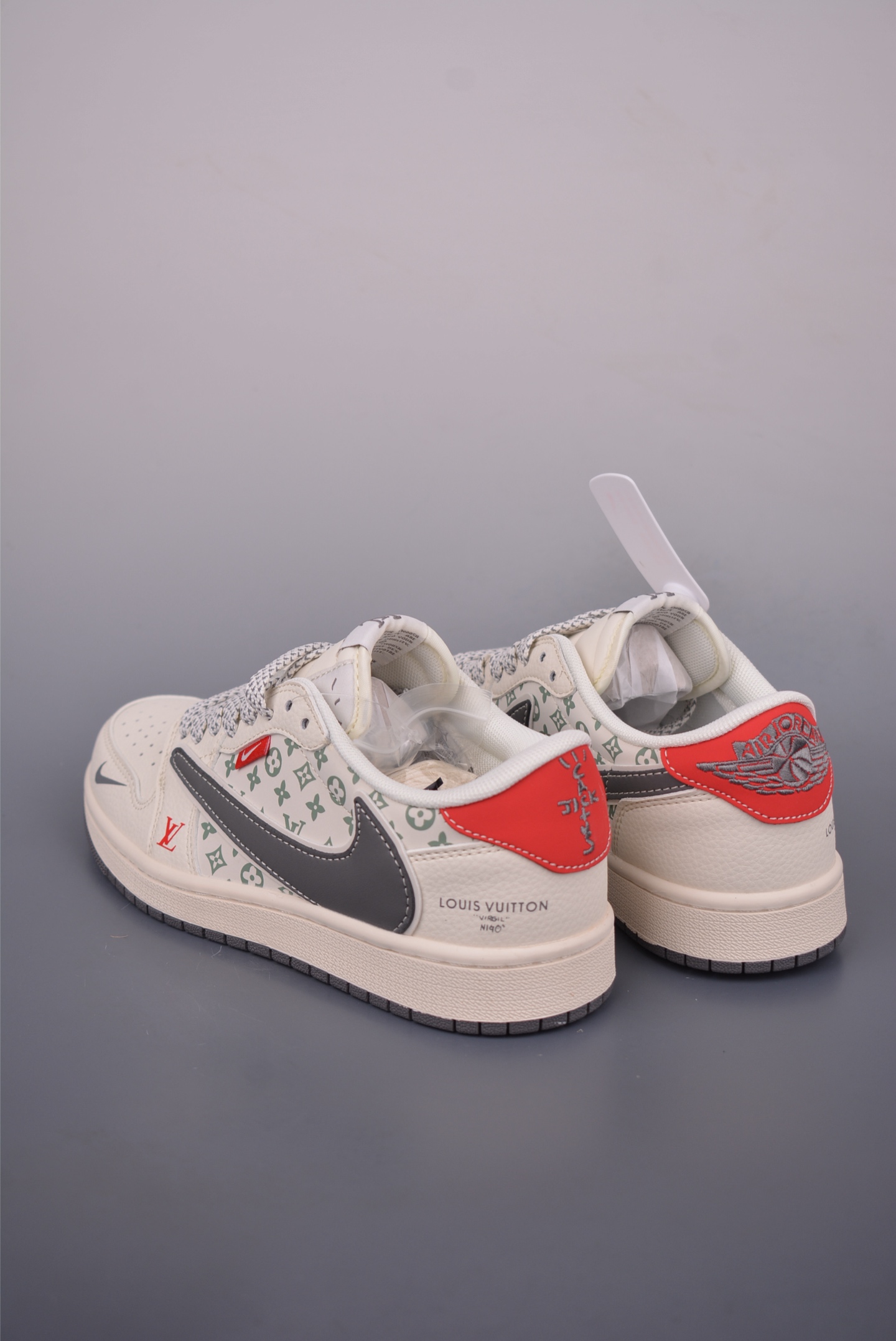 Fragment x Travis Scott x Louis Vuitton Air Jordan 1 Low Sneakers 2 i1750885291151 4847 0 1