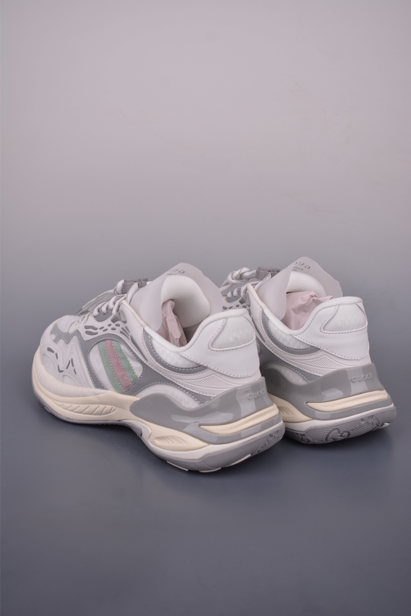Gucci 2.0 Round Toe Lace-Up Sneakers High-End Fashion Unisex Shoes 3 i1750885645350 6676 0 1