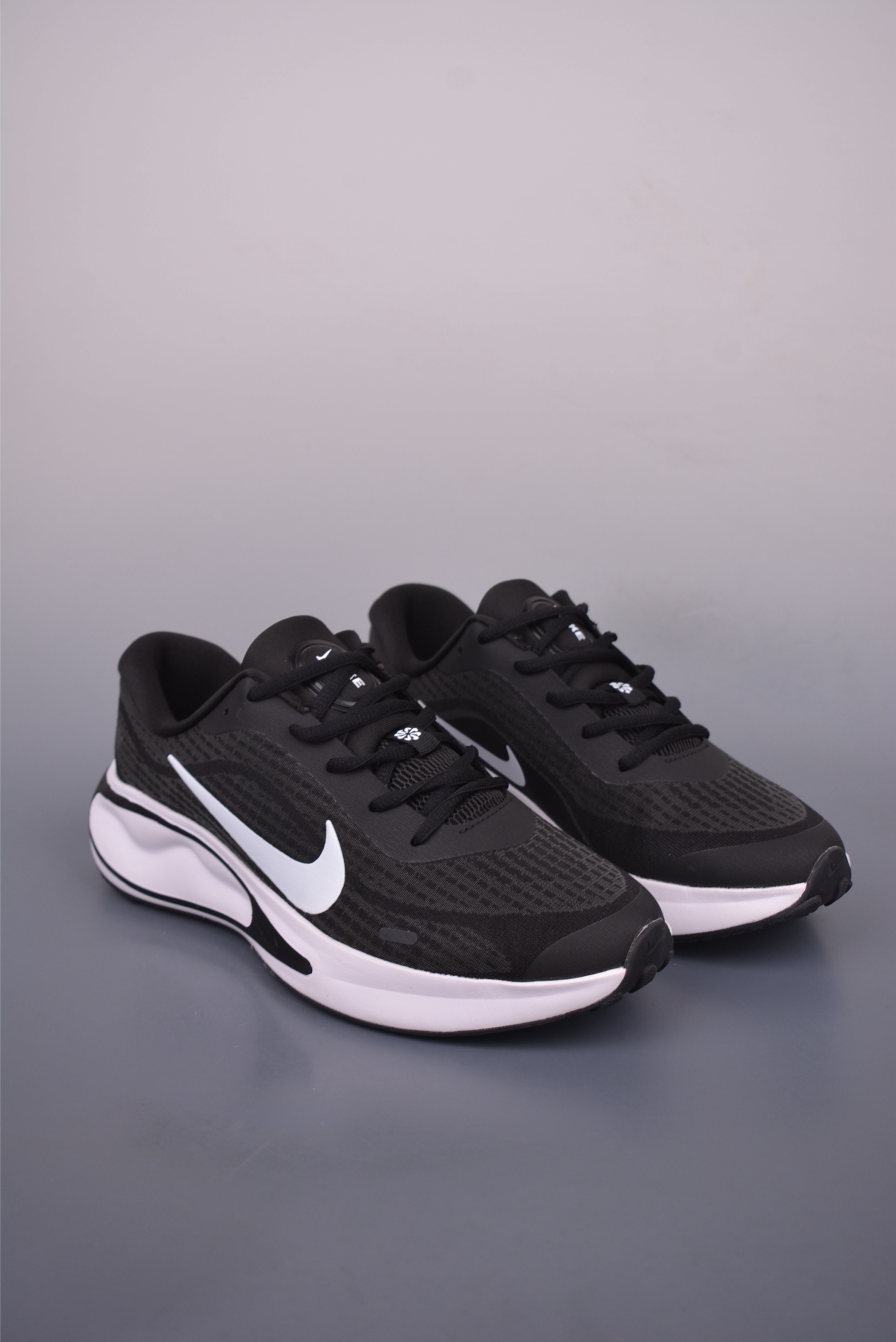 Nike Journey Run 2025: Innovative Cushioning for Stability and Comfort 1 i1750885734347 8268 0 0