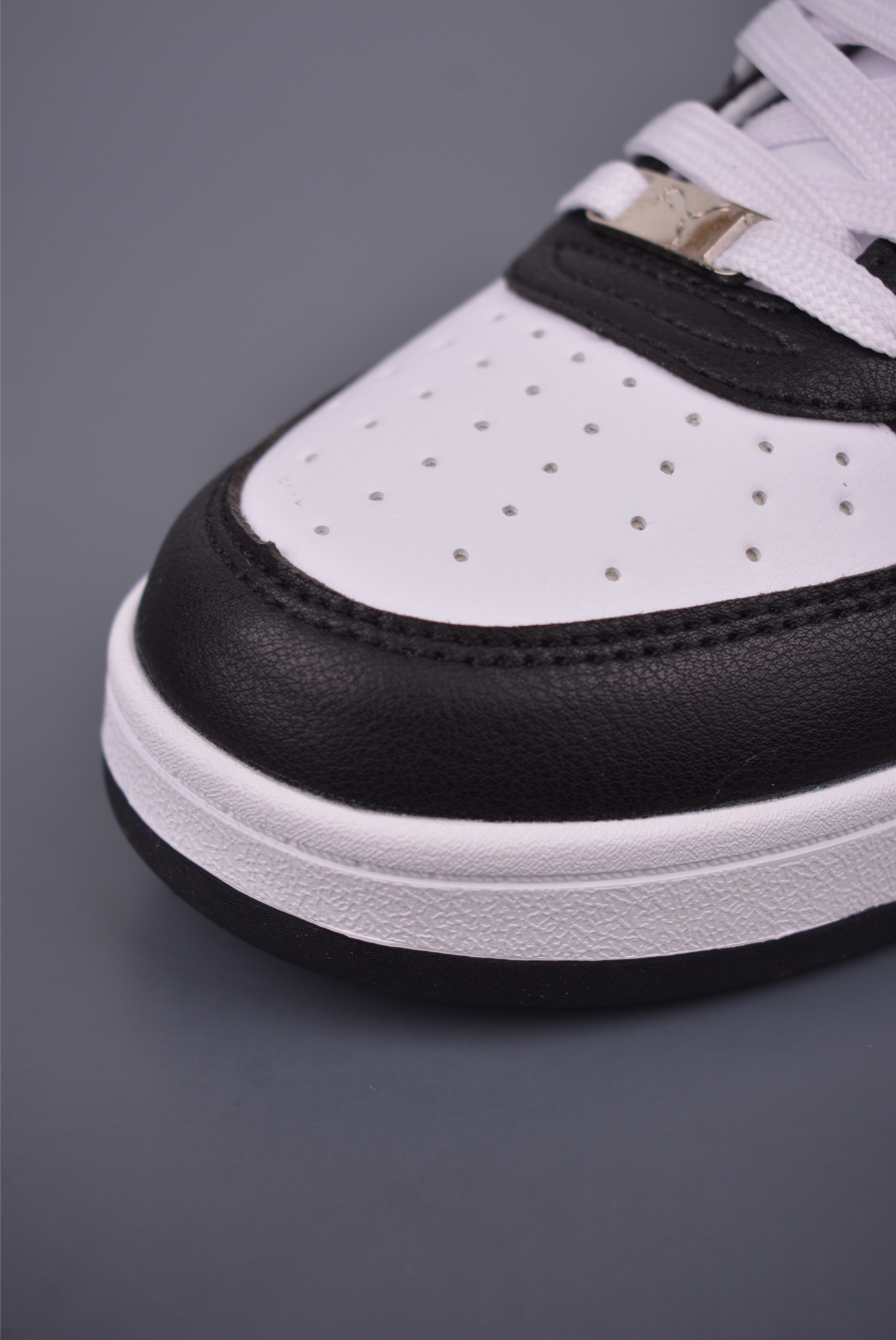 PUMA Caven 2.0 Lux Low-Top Sneakers: Lightweight, Slip-Resistant, and Stylish 6 i1750885804565 9676 0 5