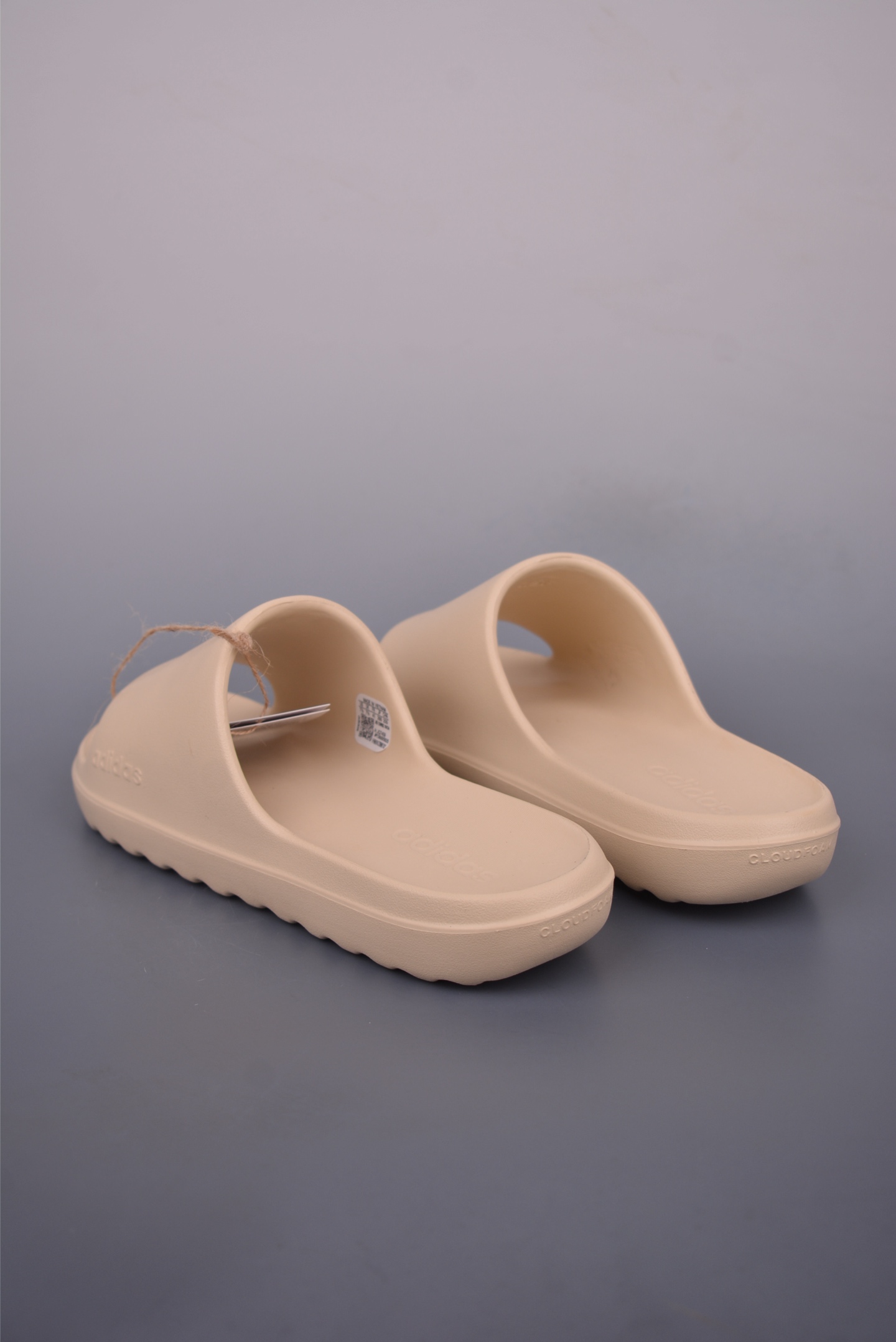 Adidas Adilette Lumia Slides: Comfortable, Eco-Friendly Beach & Everyday Wear 3 i1750885914737 8991 0 2