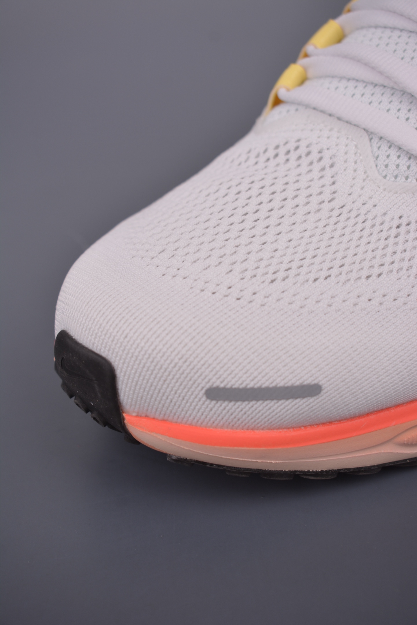 Nike Air Zoom Pegasus 41: Lightweight, Responsive Running Shoes for Men and Women 7 i1750969405075 8675 0 5