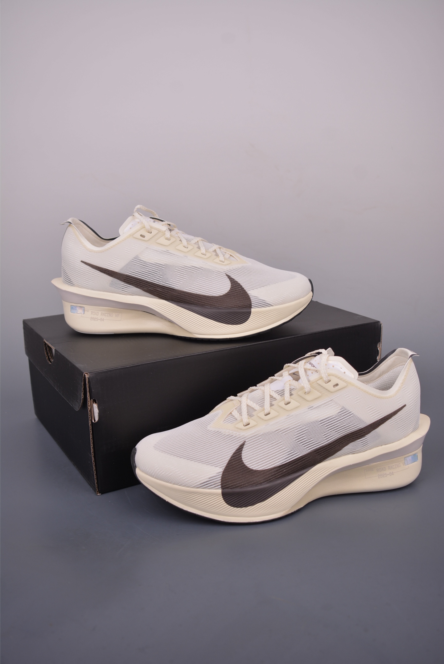 Nike ZoomX Vaporfly NEXT% Marathon Running Shoes - Enhanced Cushioning 6 i1750969889362 2227 0 4