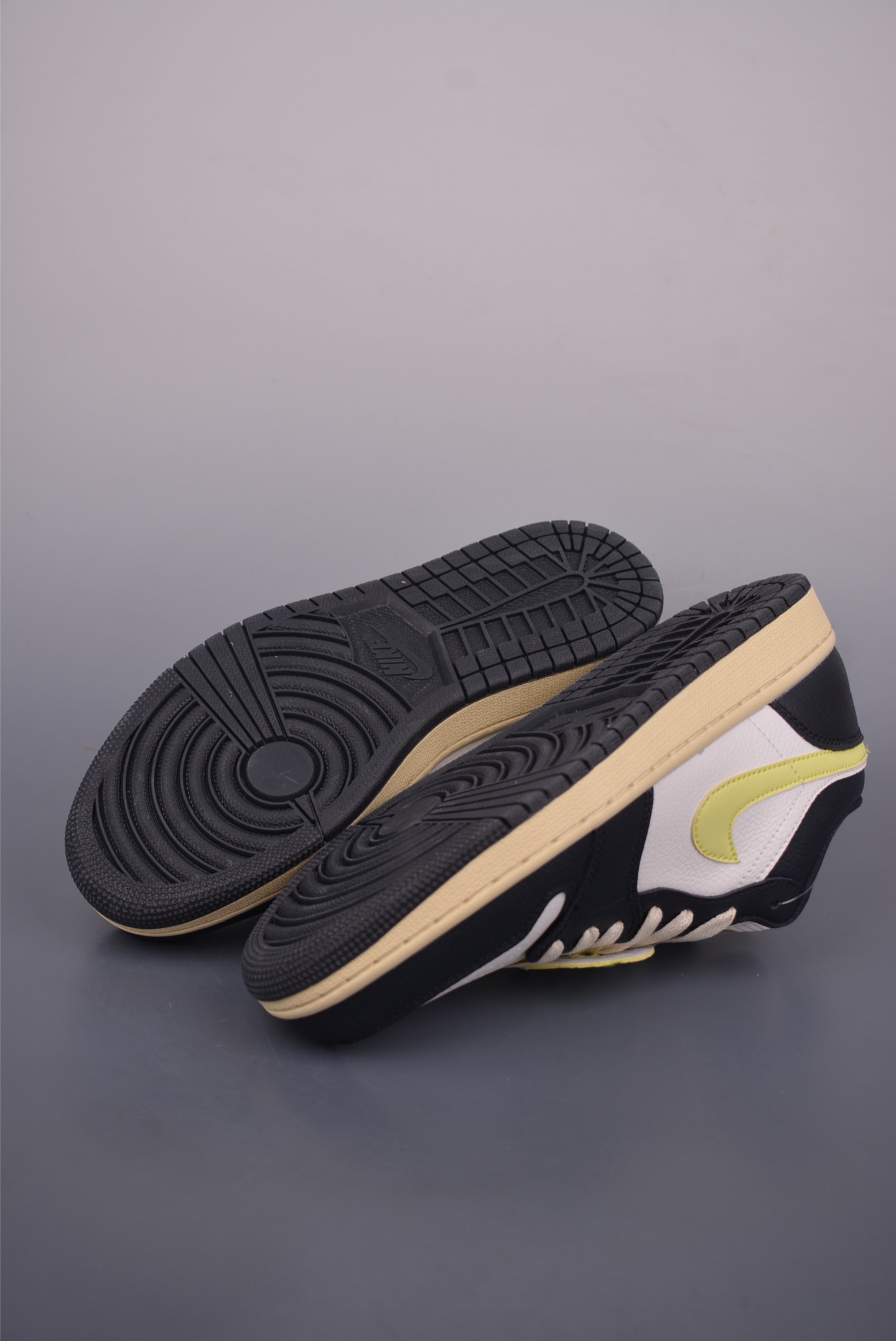 Air Jordan 1 Low '85th Anniversary' Limited Edition Casual Sneakers 4 i1750971402567 9754 0 2