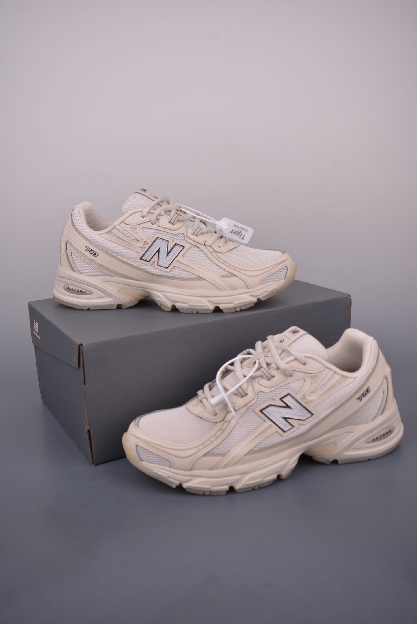 New Balance 740 Retro Running Shoes - Comfortable, Stylish, and Durable 5 i1750971462277 5412 0 4