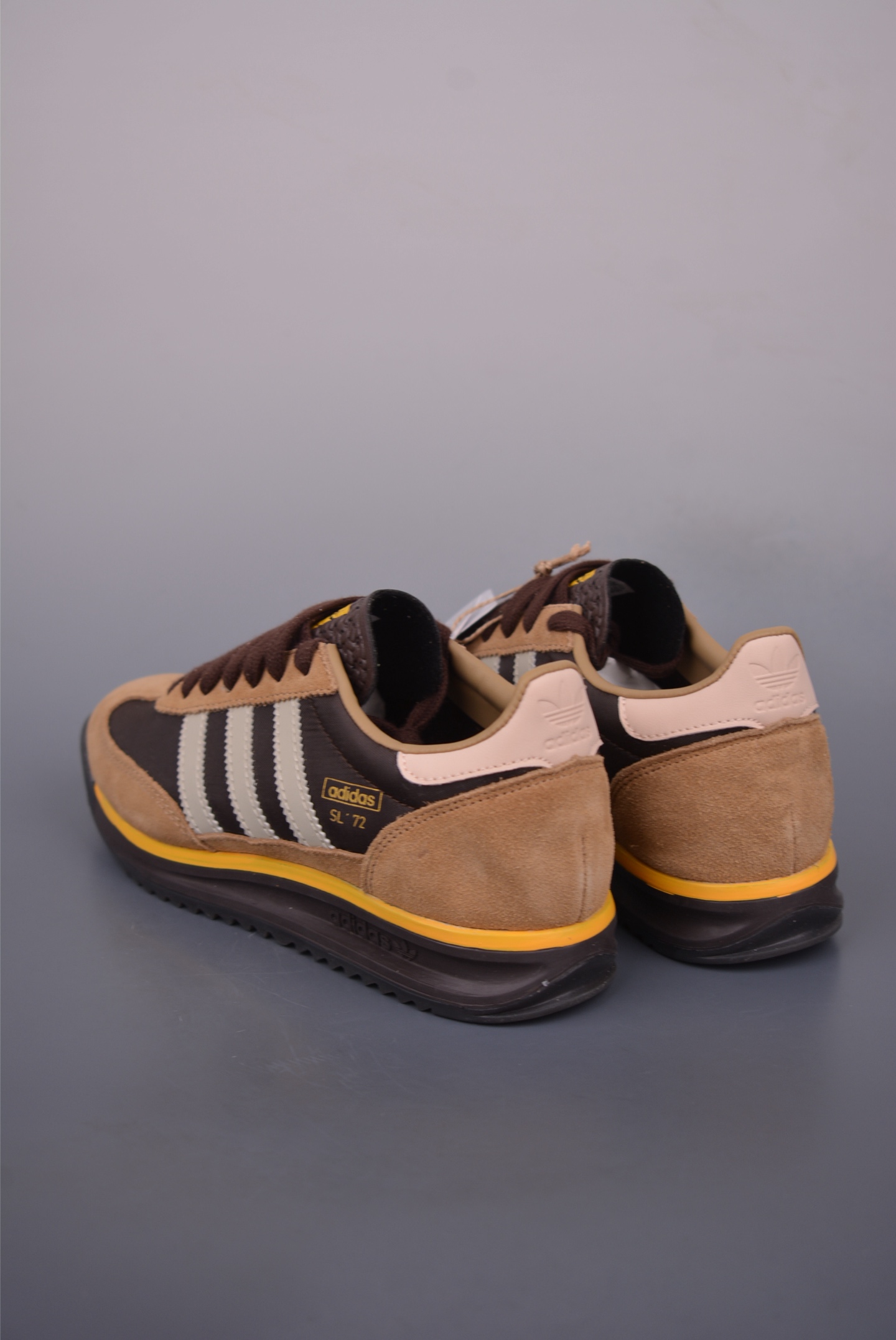 Adidas Originals SL 72 RS: Lightweight, Breathable, and Retro Running Shoes 2 i1750971506345 5086 0 1