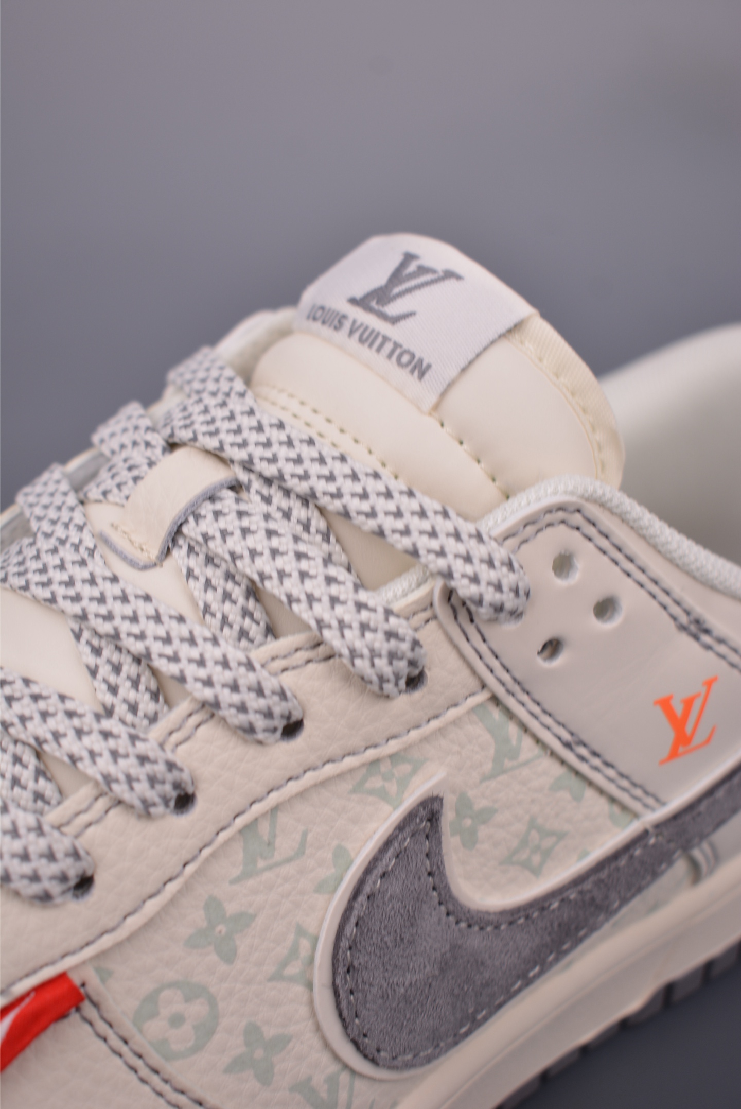 Nike SB Dunk Low Louis Vuitton Collab Premium Leather Sneakers 7 i1750972062132 1583 0 6
