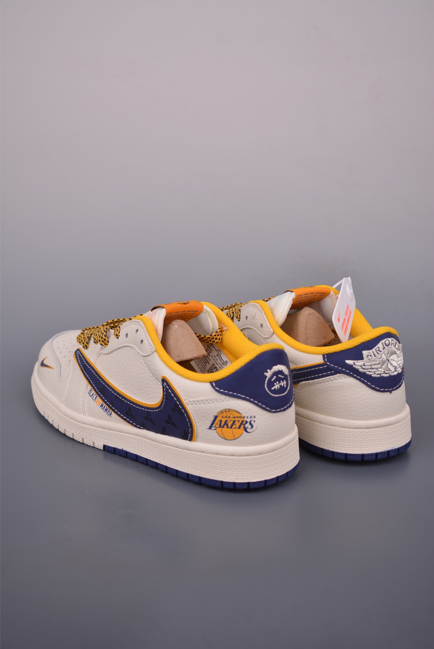 Nike Air Jordan 1 Low Lakers, Off White/Navy/Yellow, Men's Shoes 3 i1750972204359 764 0 1