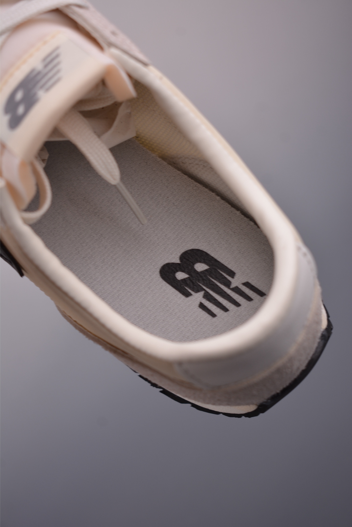New Balance 471 Retro Sneakers - Stylish Comfort for Everyday Wear 10 i1751059417639 8797 0 8