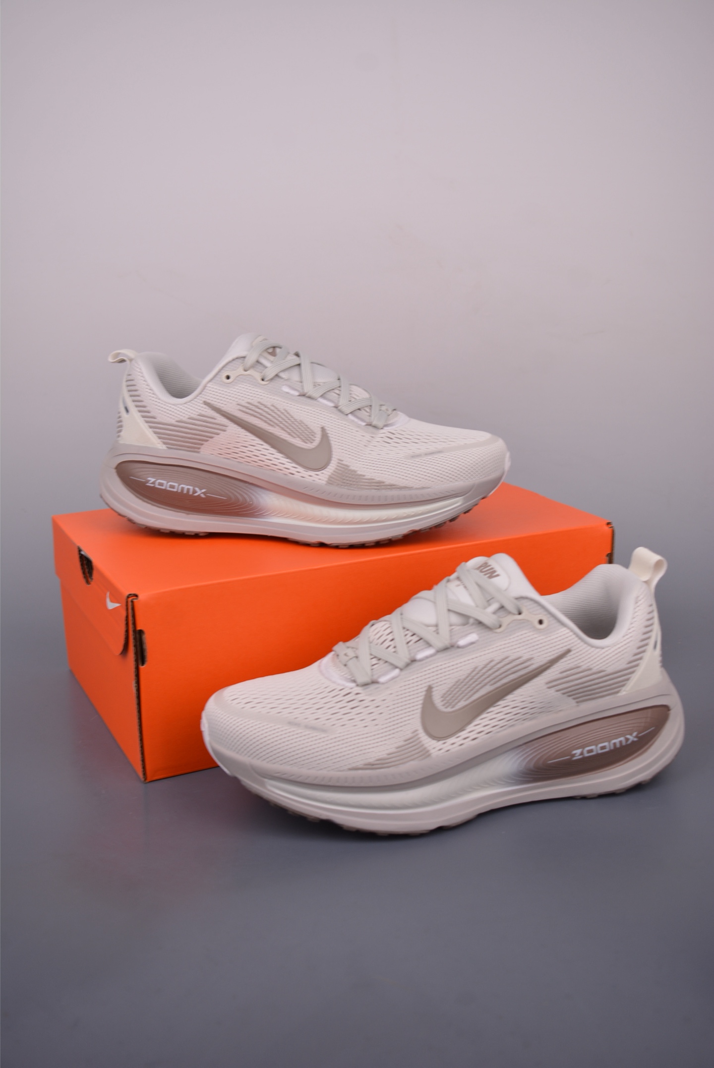 Nike Air Zoom Vomero 18 Running Shoes - Enhanced Cushioning & Comfort 6 i1751059903457 6433 0 4