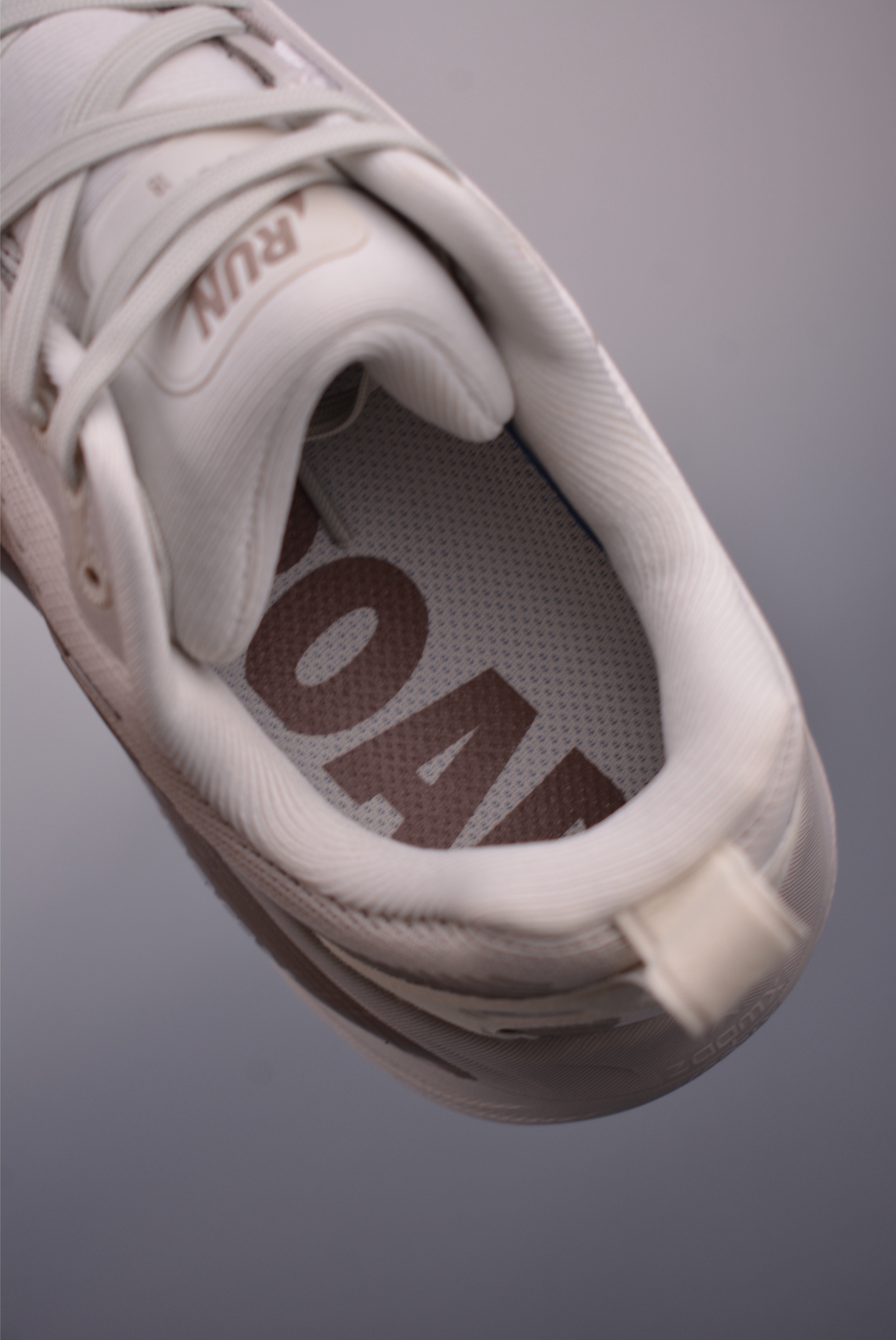 Nike Air Zoom Vomero 18 Running Shoes - Enhanced Cushioning & Comfort 10 i1751059903498 3635 0 8