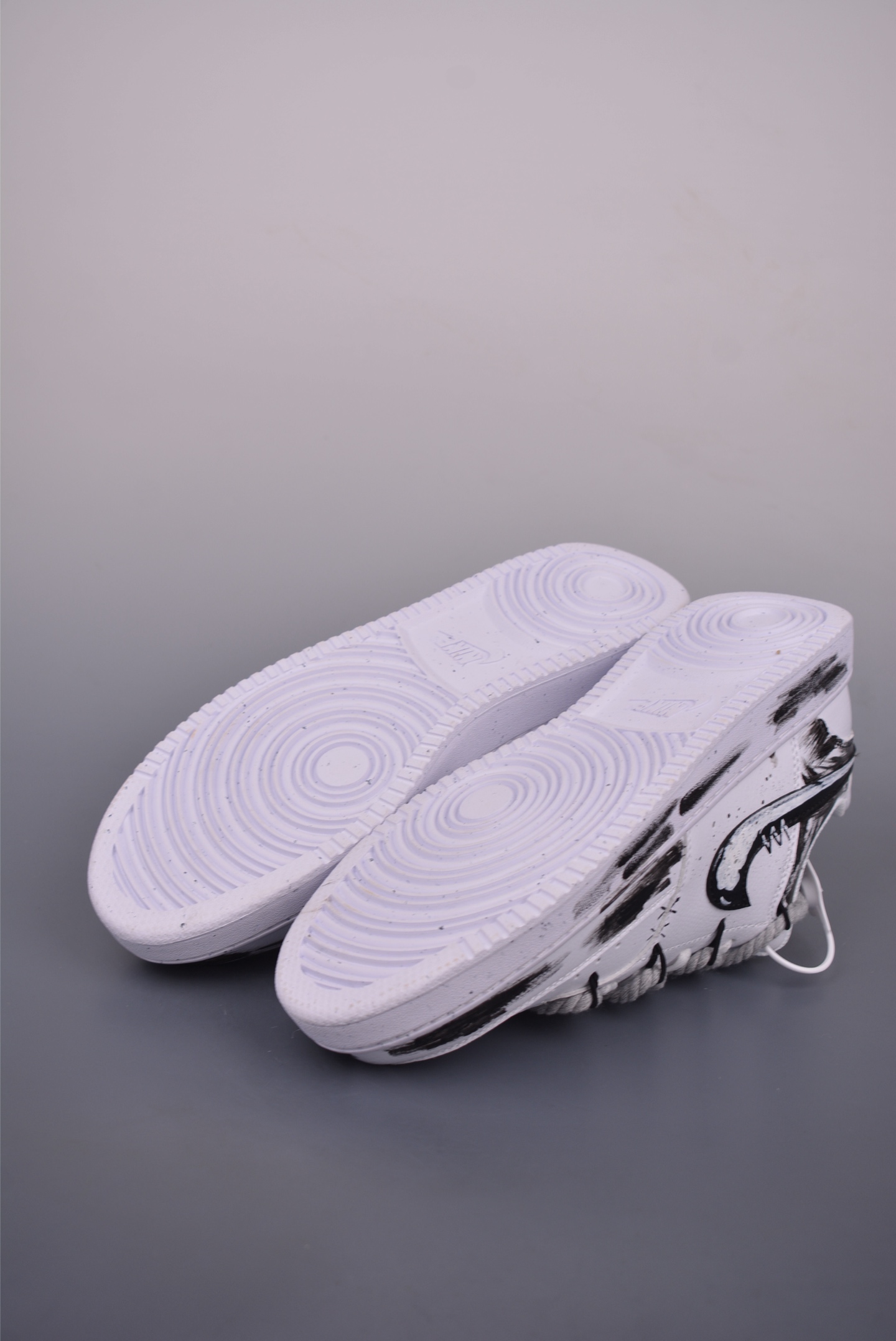 Nike Court Vision Low Hand-Painted Graffiti Sneakers - Comfortable and Stylish 3 i1751060039771 9315 0 2