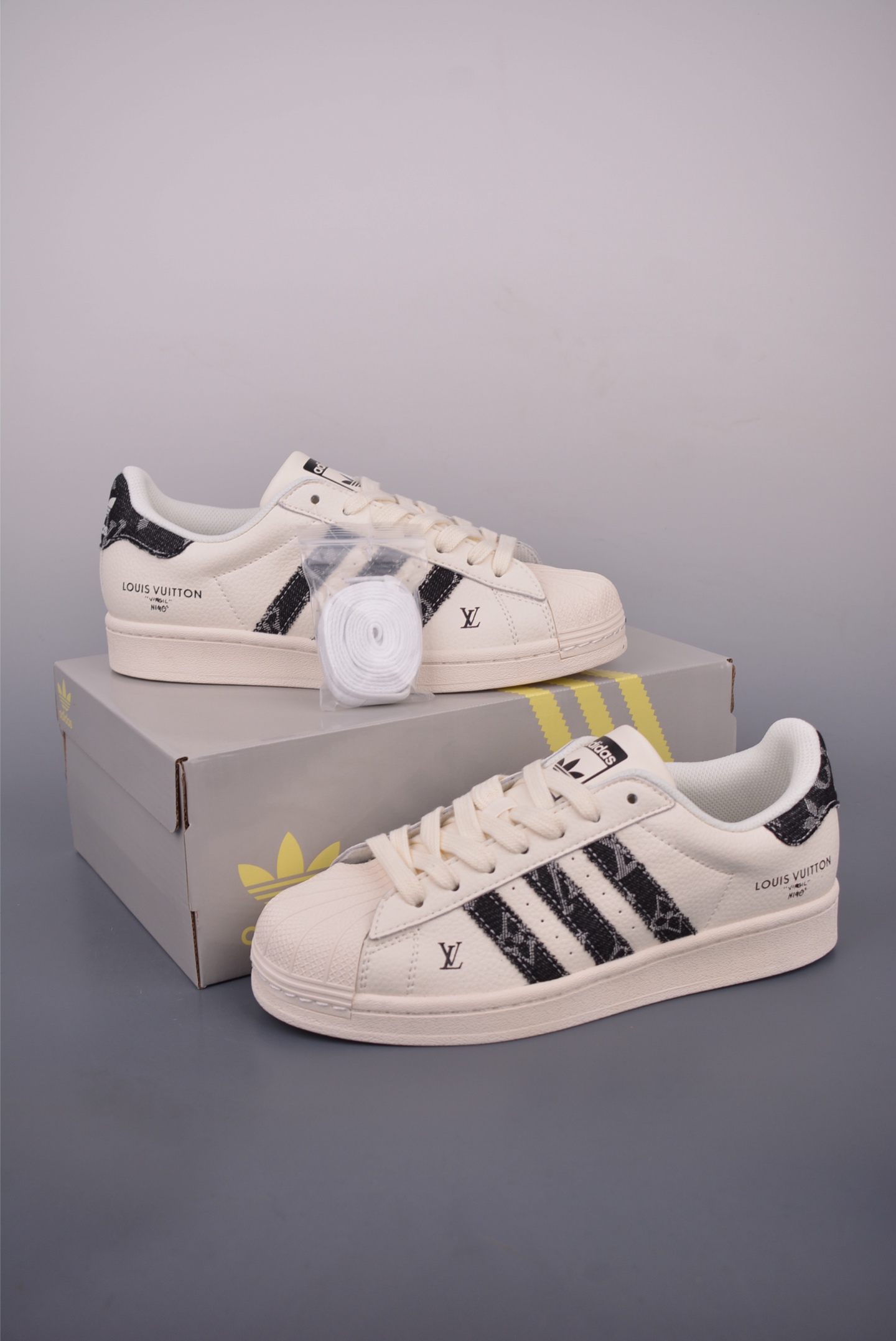 Adidas Originals Superstar Kaws Sesame Street Black - Authentic Collaboration 6 i1751060506825 3060 0 4