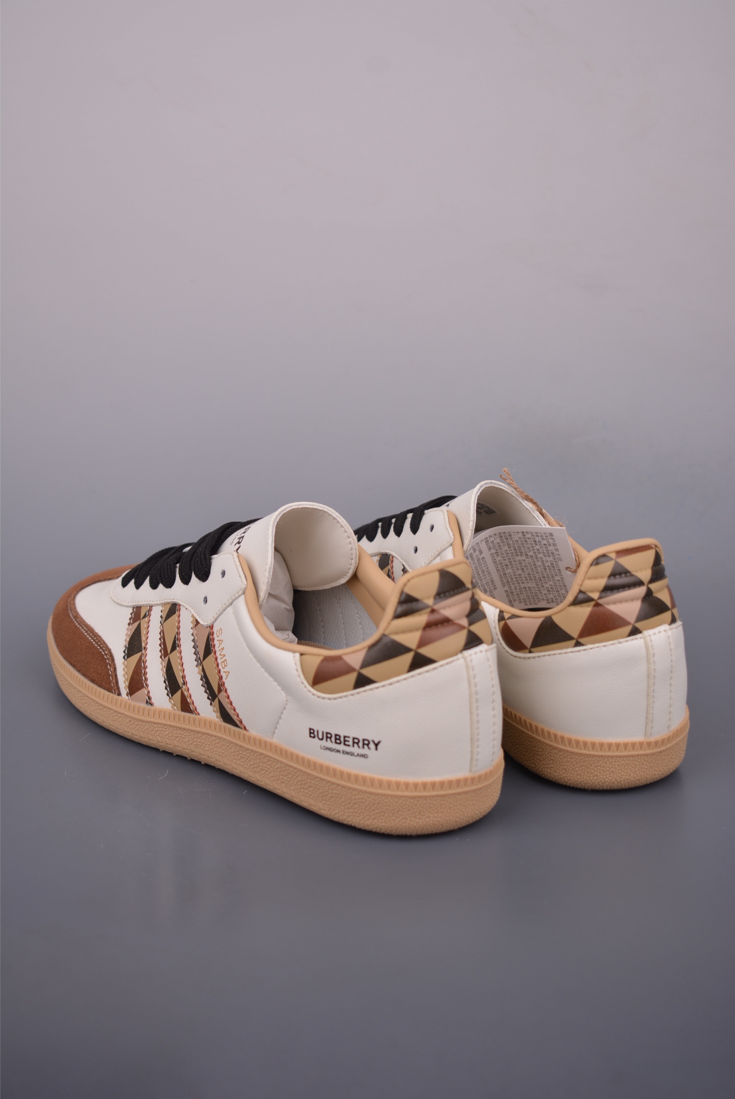 Burberry x Samba OG DIY Sneakers: Premium Leather, Iconic Style, Comfort Fit 3 i1751060552090 481 0 1