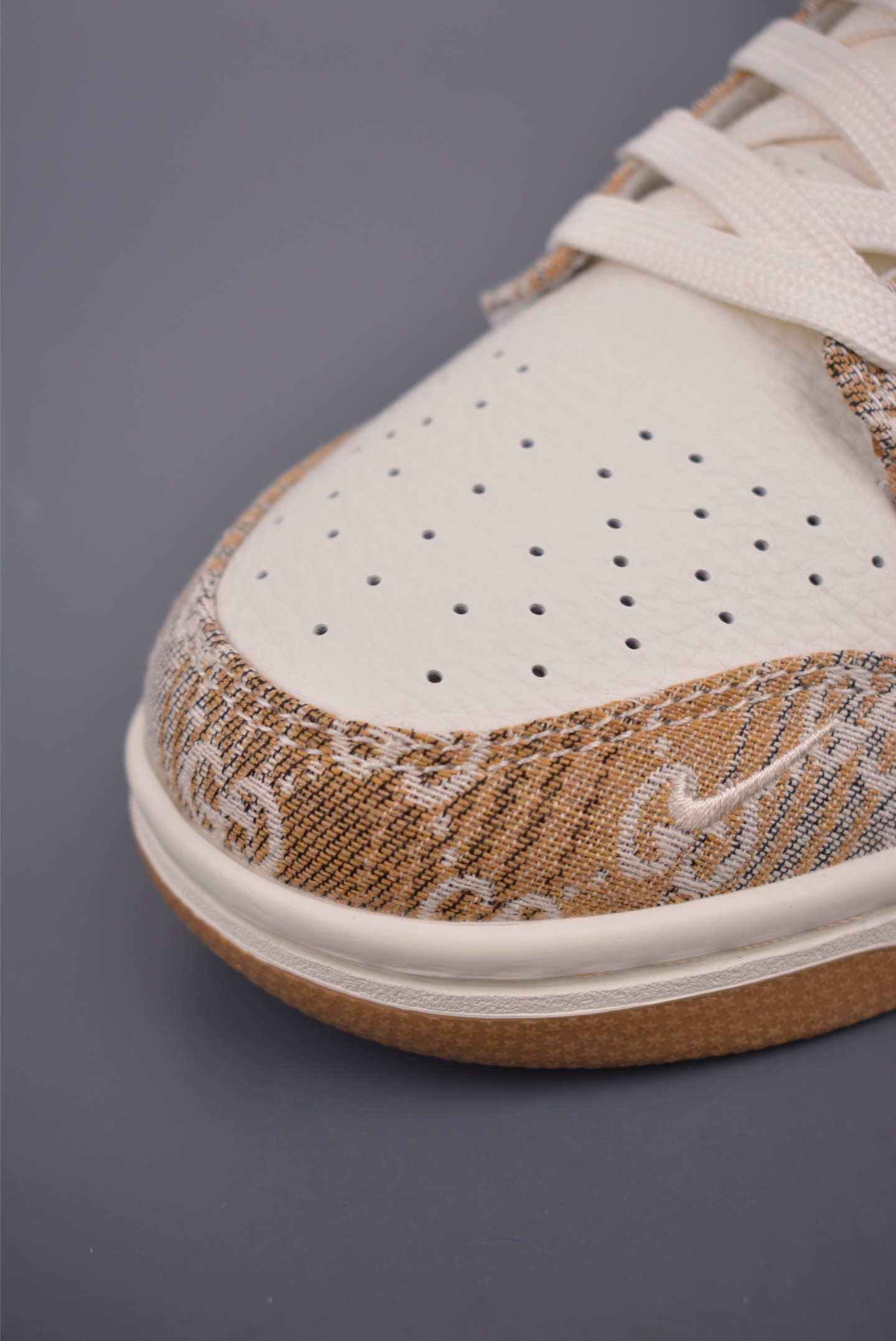 Nike SB Dunk Low Gucci Cream Sneakers Designer Shoes - Limited Edition 6 i1751060870606 4990 0 5