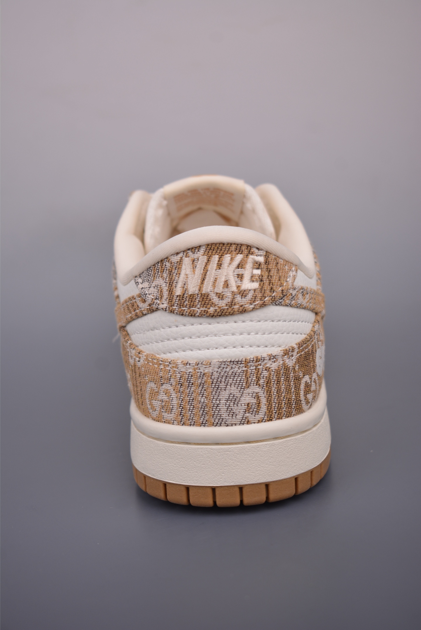Nike SB Dunk Low Gucci Cream Sneakers Designer Shoes - Limited Edition 4 i1751060872190 5719 0 3