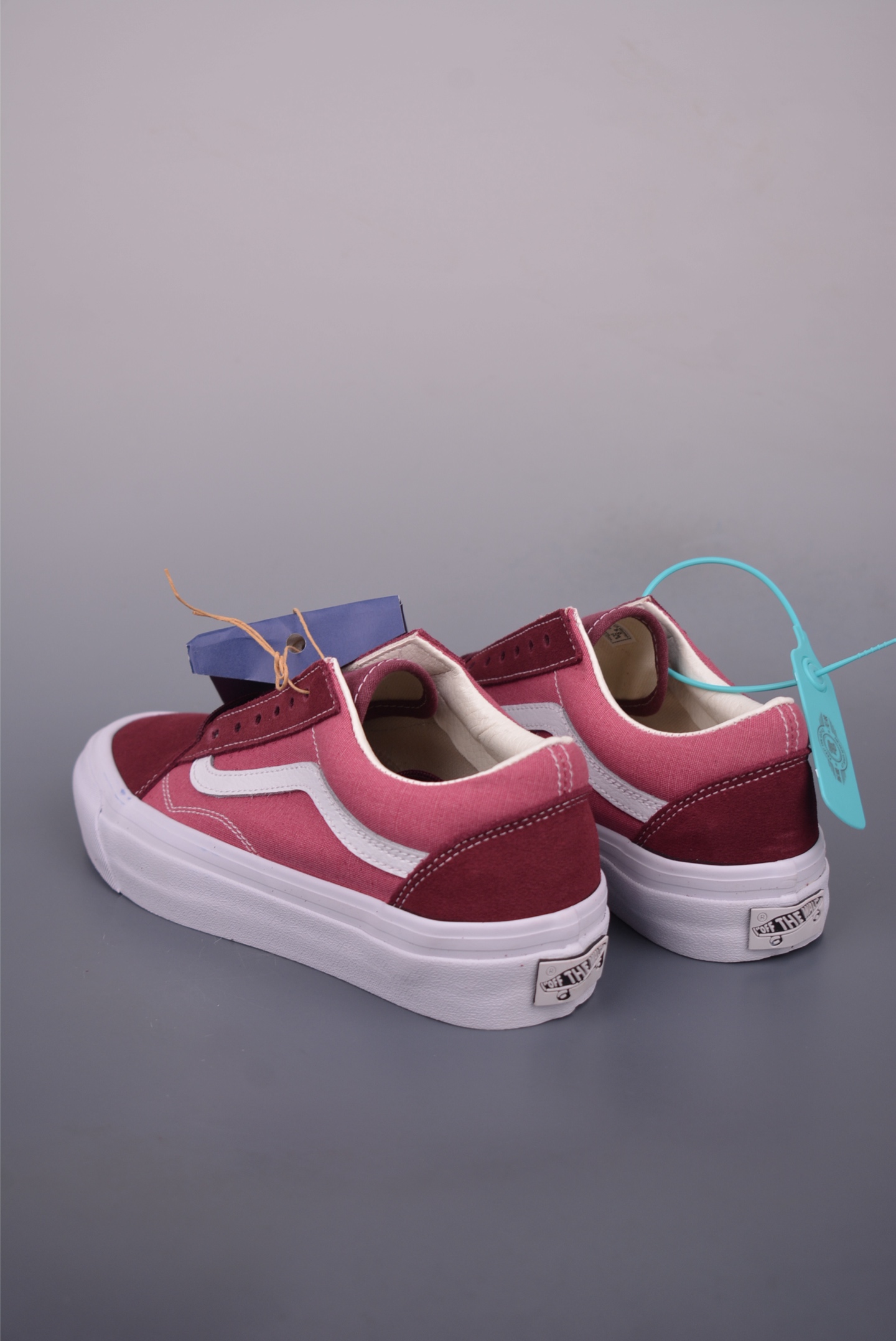 Vans Premium Old Skool Sneakers, Comfortable and Stylish, Size 35-44 2 i1751061030248 2084 0 1
