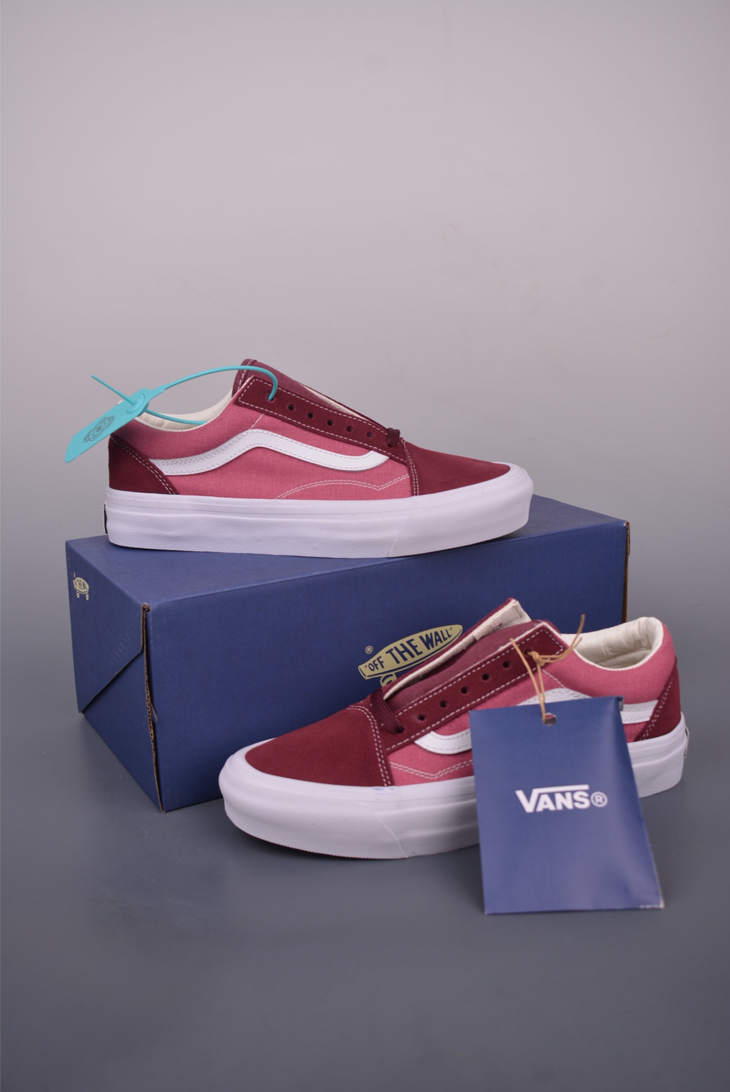 Vans Premium Old Skool Sneakers, Comfortable and Stylish, Size 35-44 5 i1751061031785 877 0 4