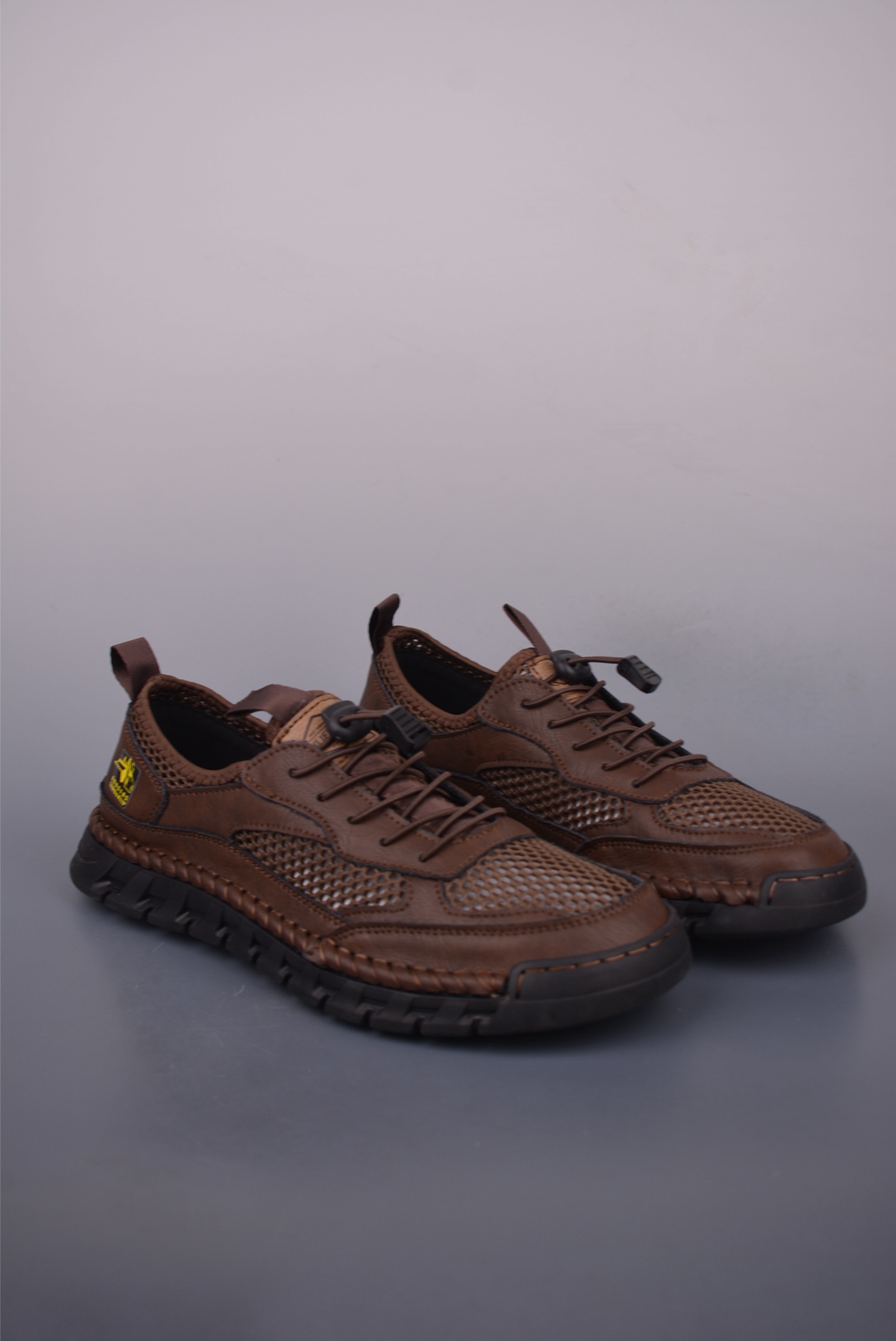 CAT Men's Casual Leather Shoes, Breathable Outdoor Sneakers, Brown, Sizes 39-44 2 i1751061379212 6339 0 0