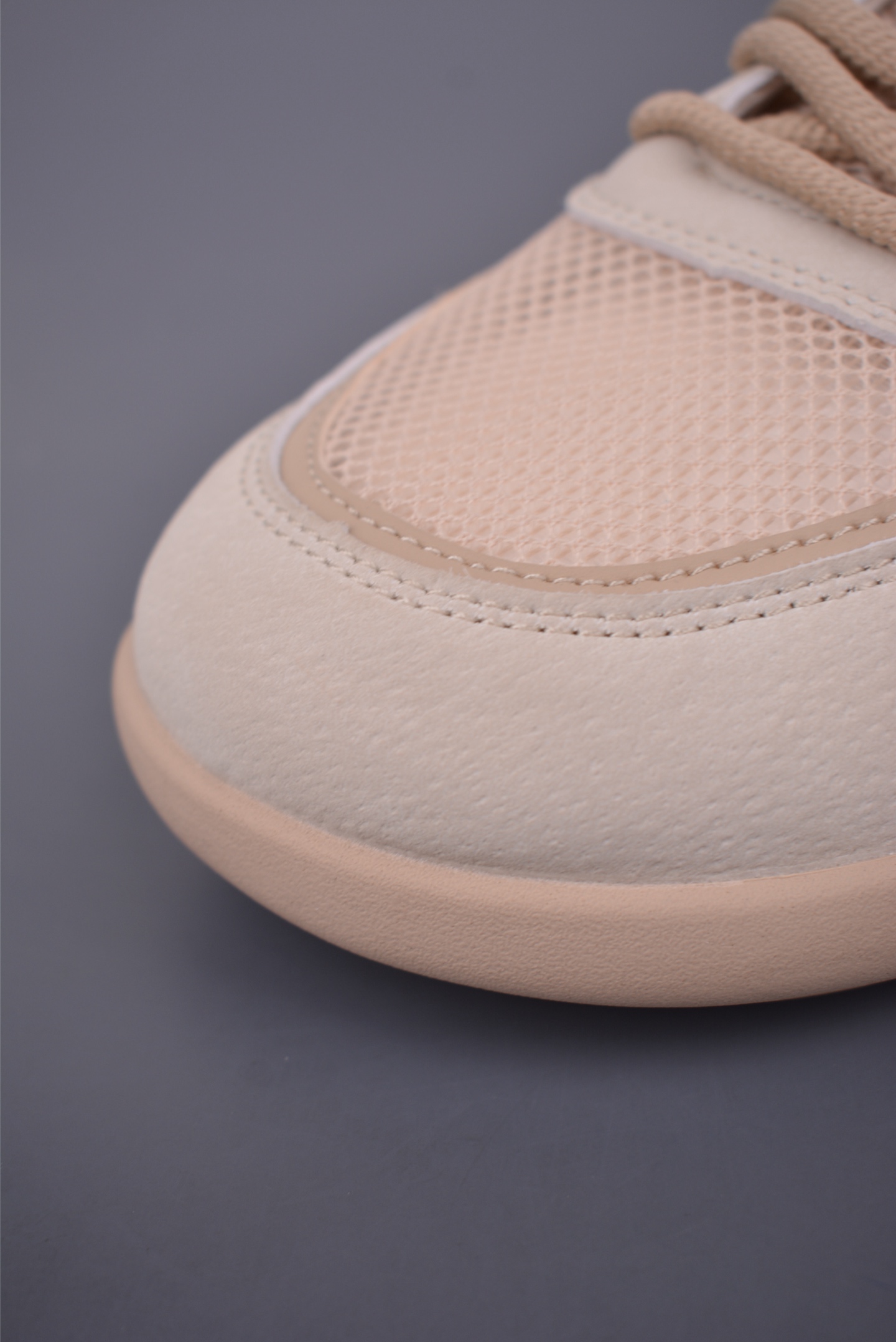 200 CAT卡特 户外夏季透气 休闲马丁靴系列 PWC442731