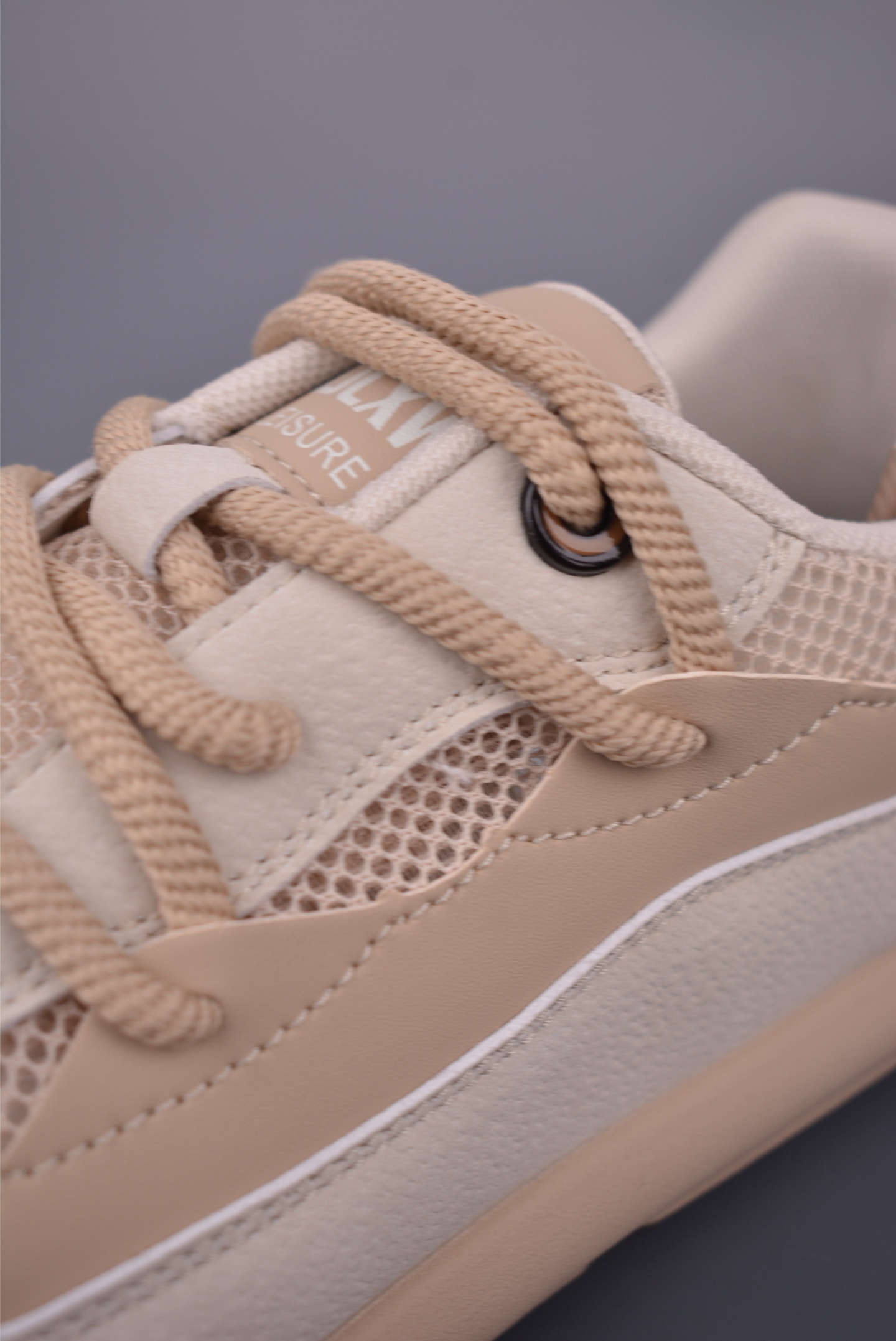 200 CAT卡特 户外夏季透气 休闲马丁靴系列 PWC442731