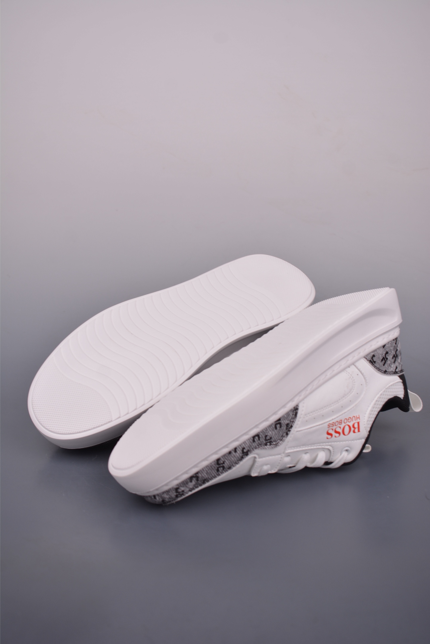 BOSS Hugo Boss Men's Leather Sneakers - Stylish, Comfortable, and High-End Design 4 i1751061491756 7286 0 2