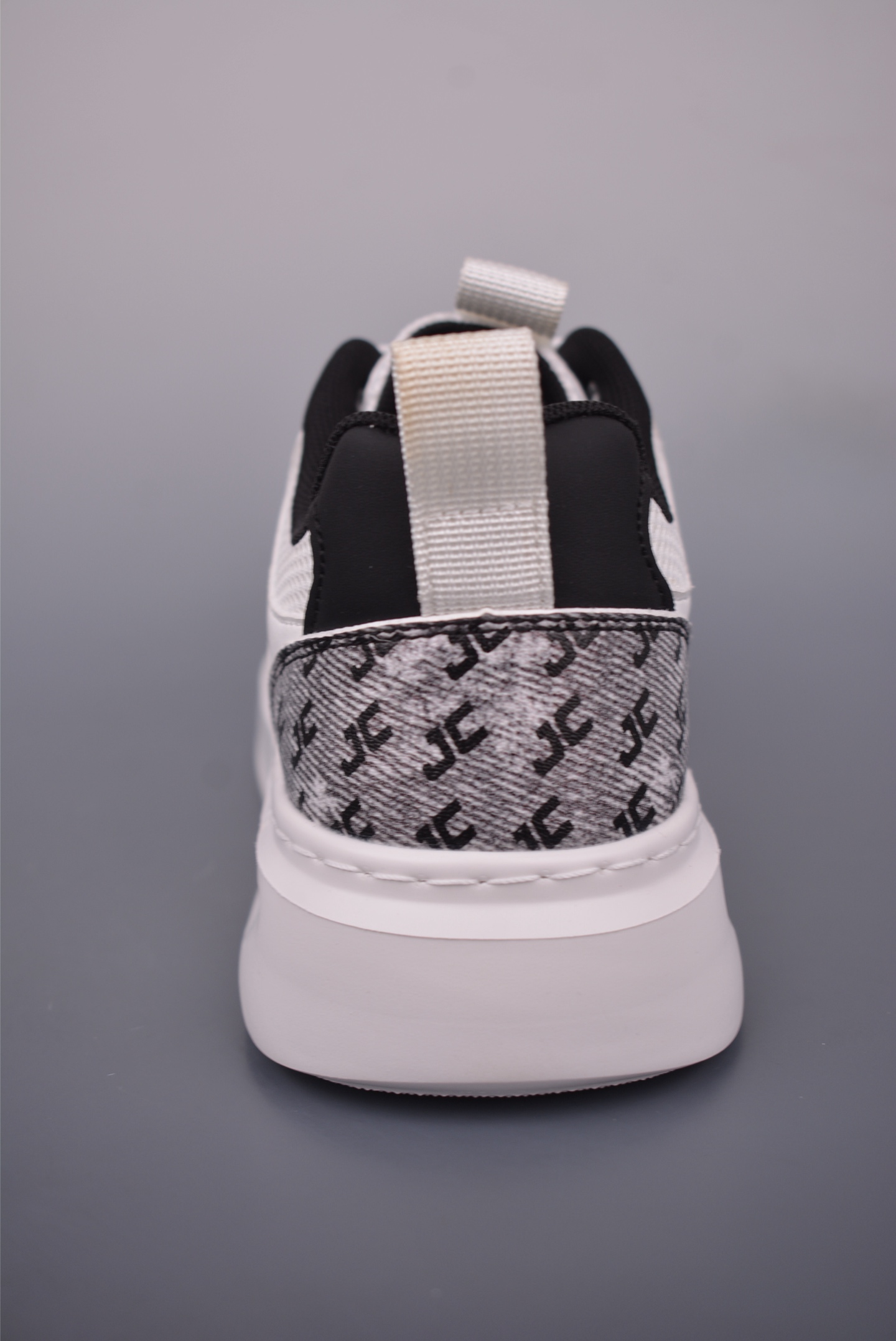 BOSS Hugo Boss Men's Leather Sneakers - Stylish, Comfortable, and High-End Design 5 i1751061491815 2053 0 3