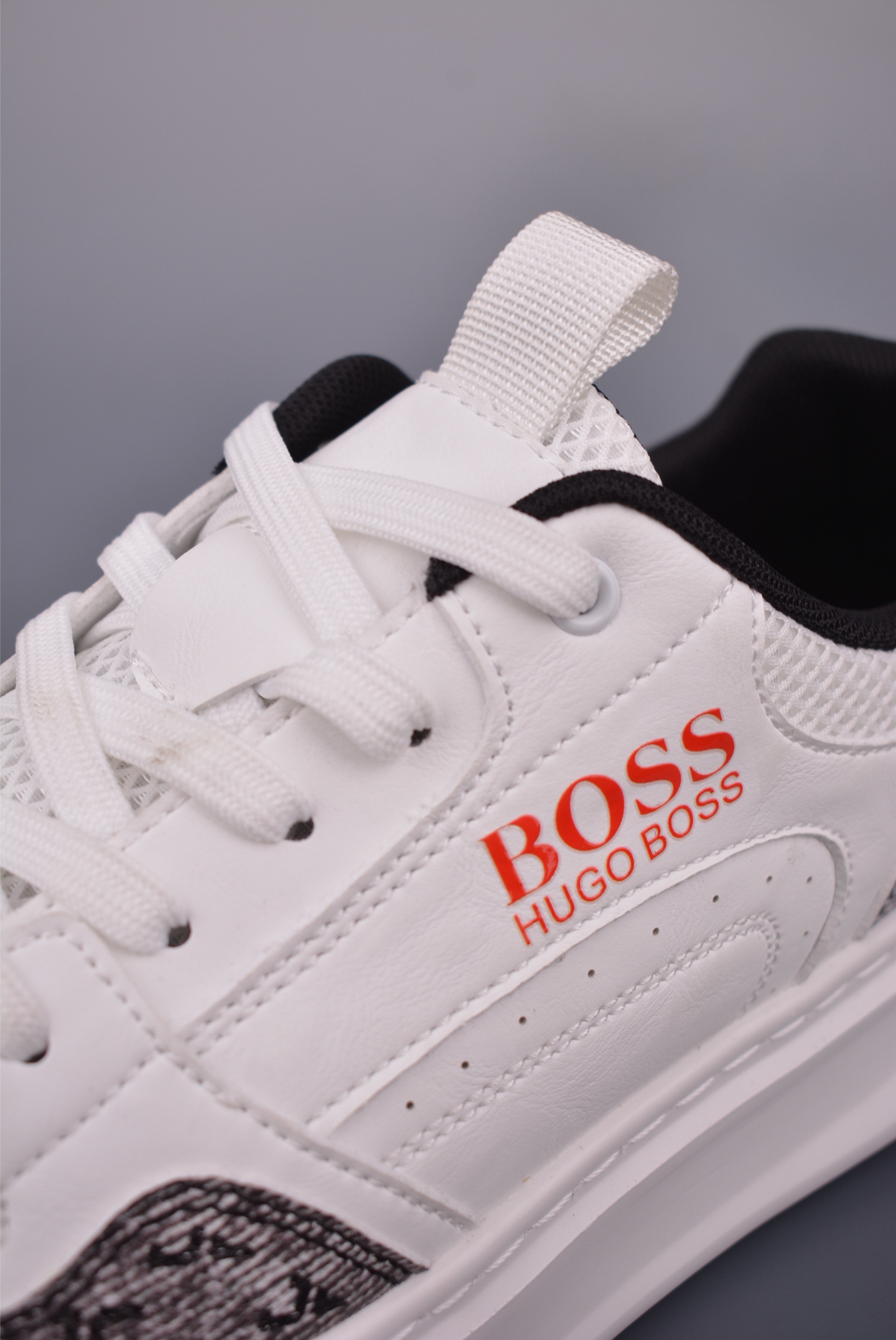 BOSS Hugo Boss Men's Leather Sneakers - Stylish, Comfortable, and High-End Design 8 i1751061493303 5201 0 6