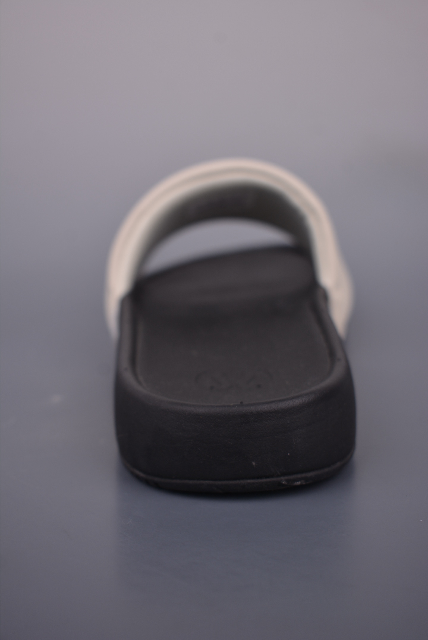Lululemon Restfeel Slide: Lightweight, Comfortable, and Anti-Slip Sandal 5 i1751063460181 4986 0 3