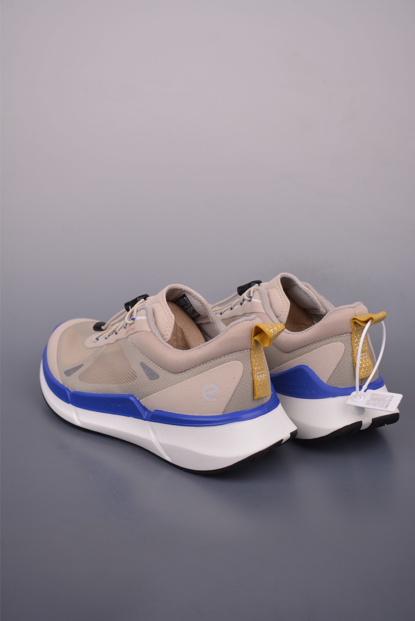 Ecco Men's 2025 Lightweight Leather Sneakers - Stylish, Comfortable, and Durable 2 i1751063560863 8603 0 1