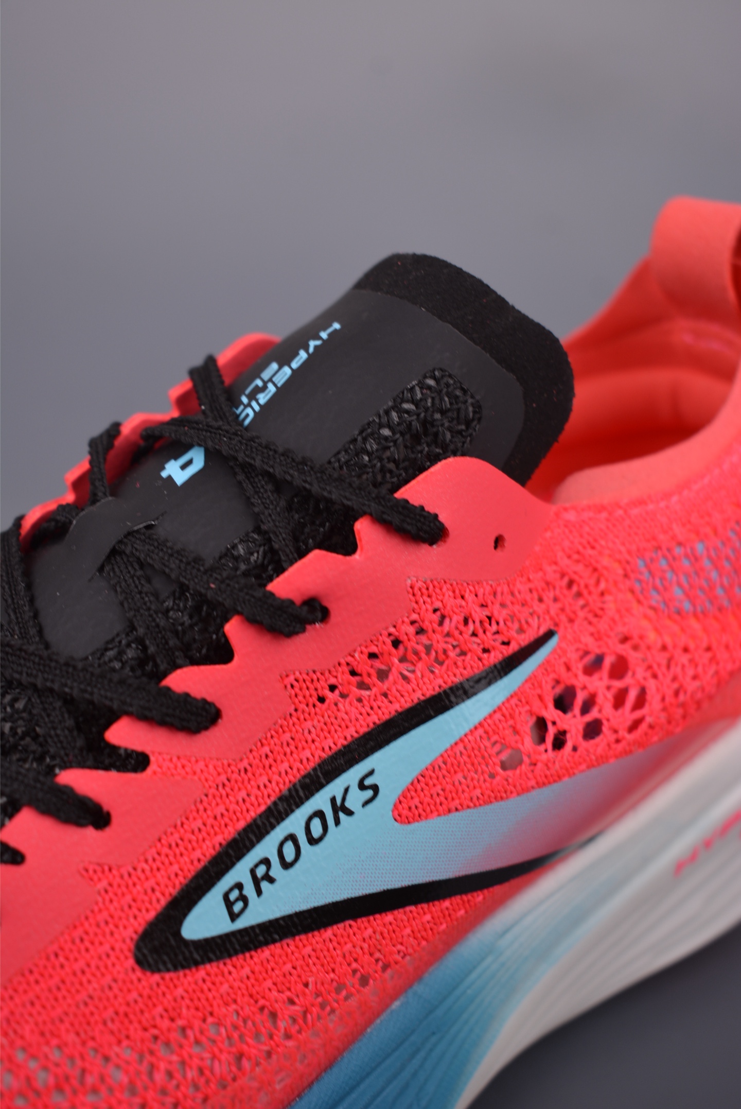 Brooks Hyperion Elite 4: Ultra-Light, Breathable Running Shoes for Peak Performance 8 i1751143977541 3529 0 6