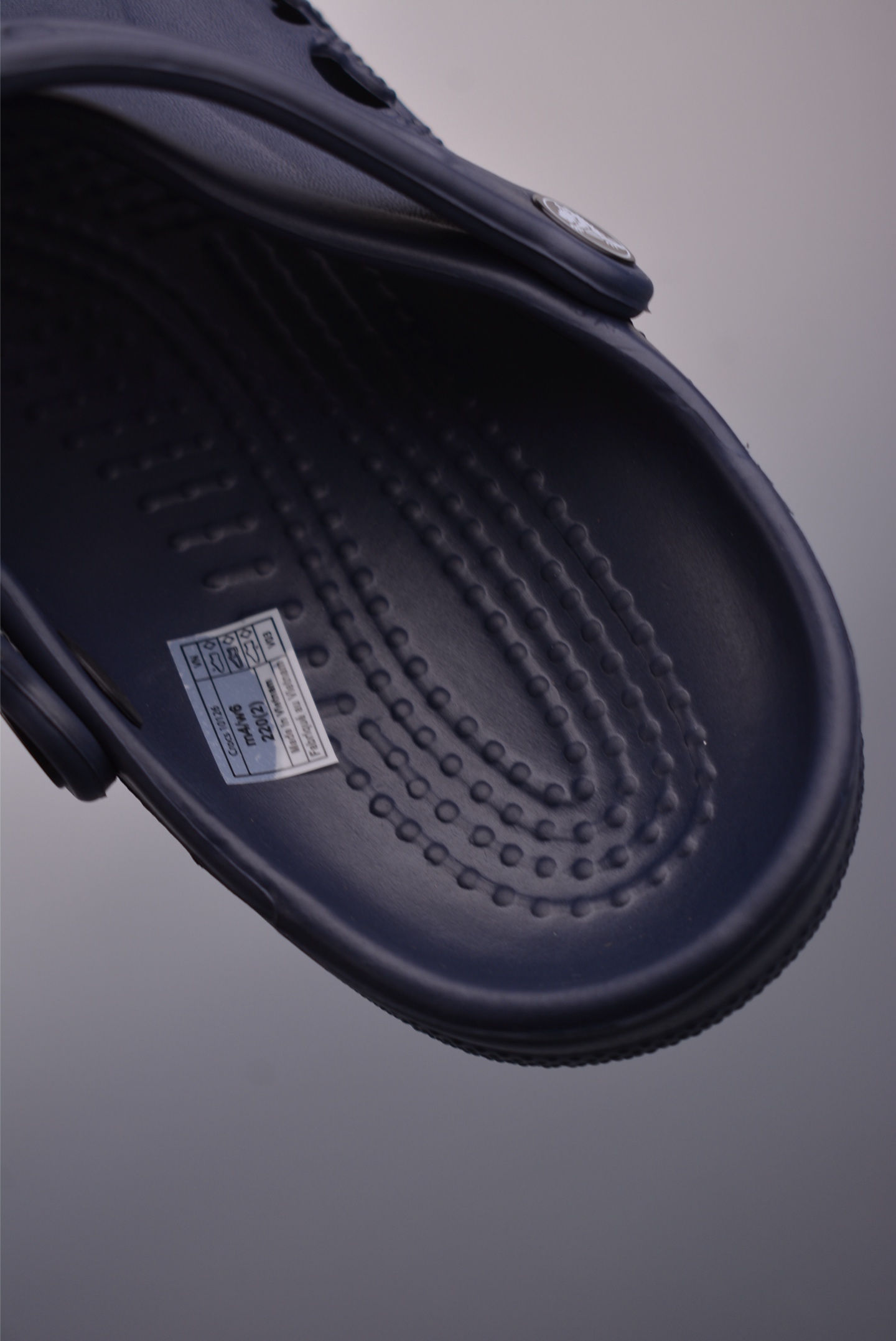 Crocs Classic Clog | Lightweight & Comfortable Slip On Water Shoe for Men, Women 9 i1751145217580 521 0 8