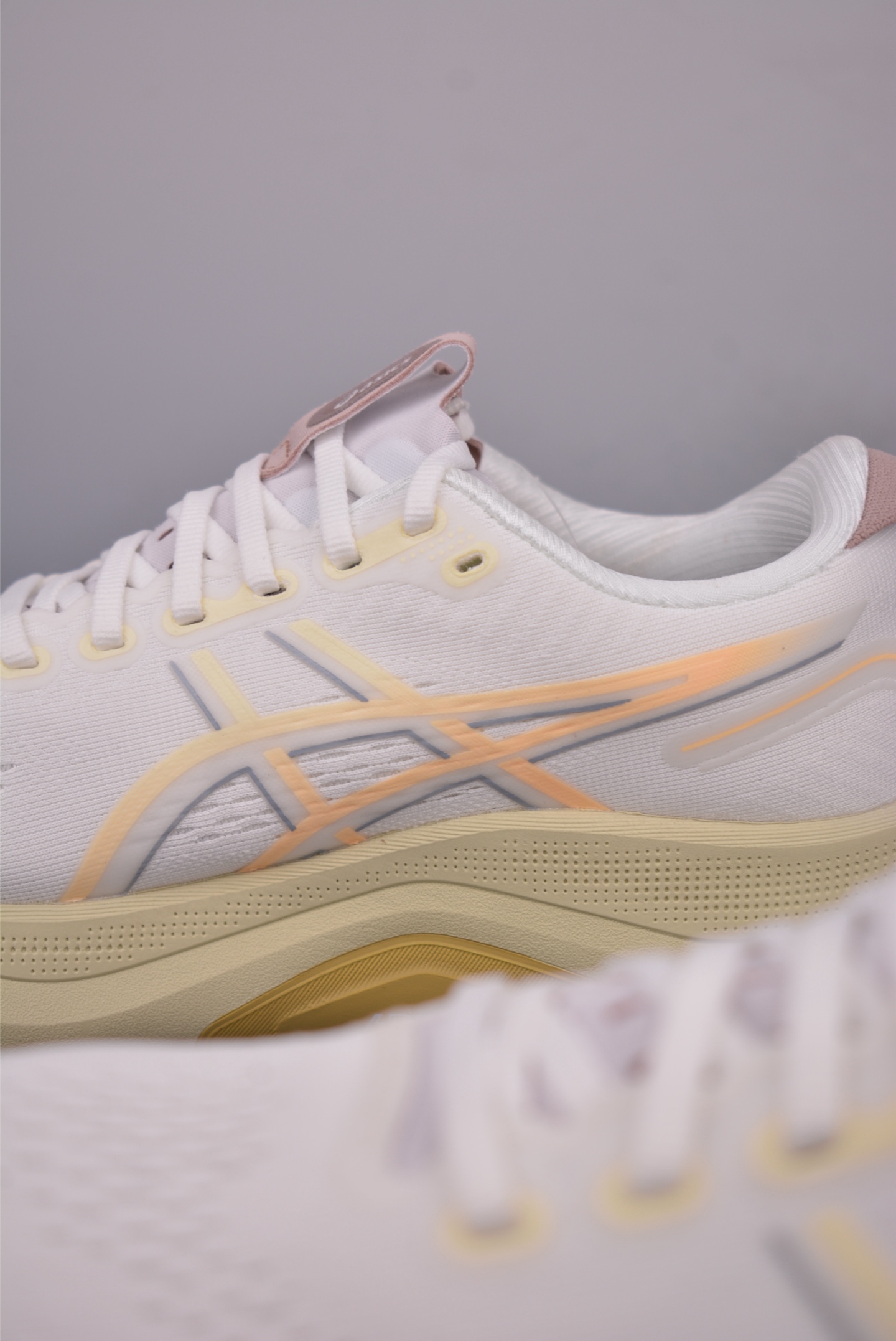 Asics Gel-Kayano 32 Running Shoes - White/Peach, Breathable & Professional 9 i1751147399653 6947 0 7
