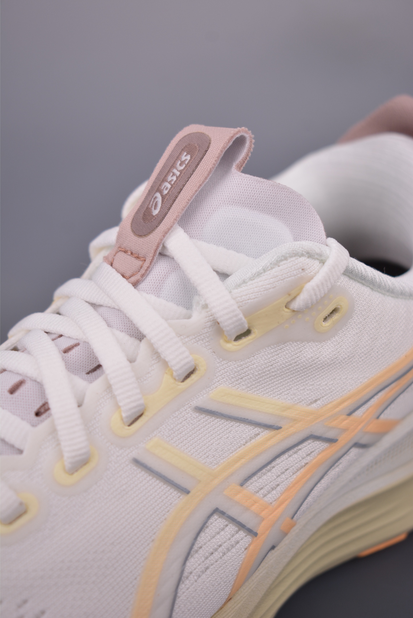 Asics Gel-Kayano 32 Running Shoes - White/Peach, Breathable & Professional 8 i1751147401201 7213 0 6