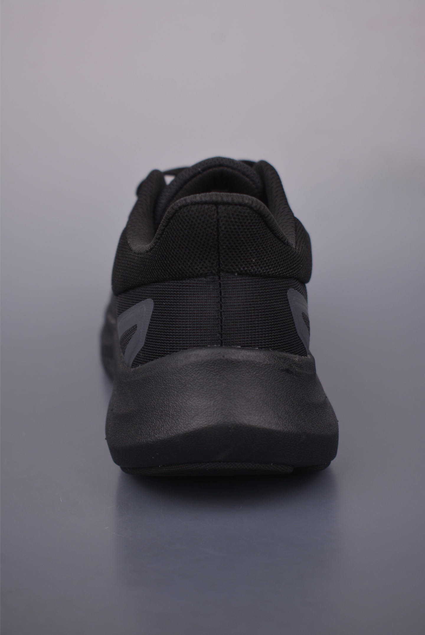 220 DESCENTE迪桑特 RUN STEP轻盈缓震透气鞋面 SQ123RRN14