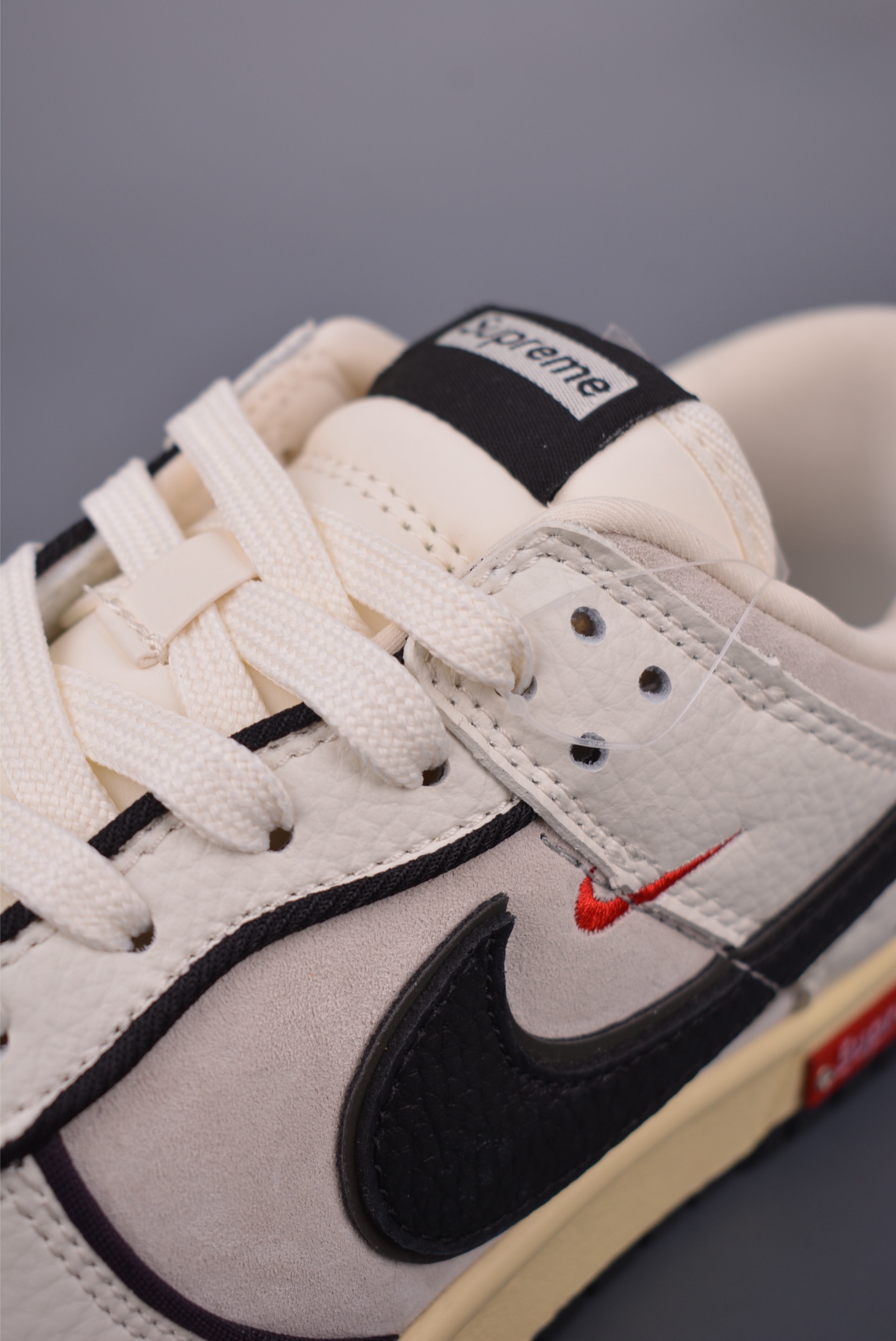 Nike SB Dunk Low Supreme Collab Cream White Sneakers Premium Quality & Comfort 7 i1751149504290 6901 0 6
