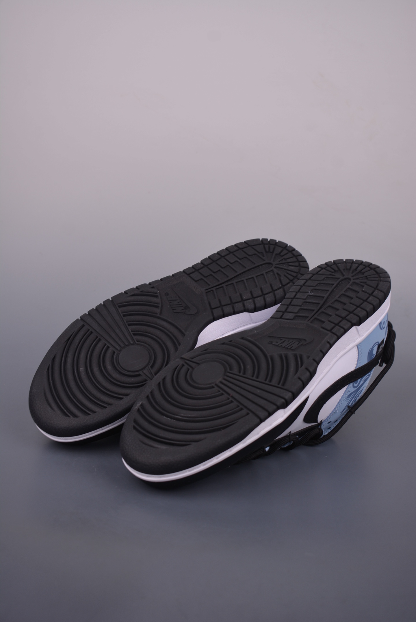 Nike SB Dunk Low Black White Blue with Embossed Design and Drawstring Laces 4 i1751149558772 1287 0 2