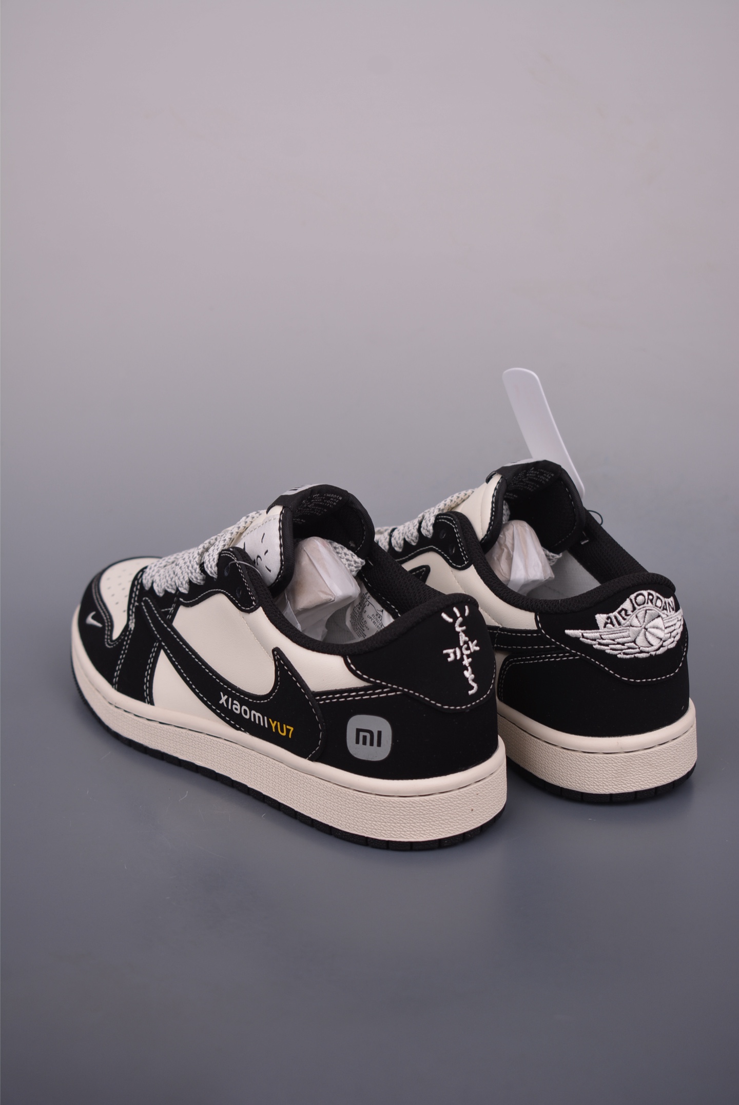 Fragment x Travis Scott x Xiaomi SU7 Air Jordan 1 Low - Limited Edition 3 i1751149599025 2399 0 1