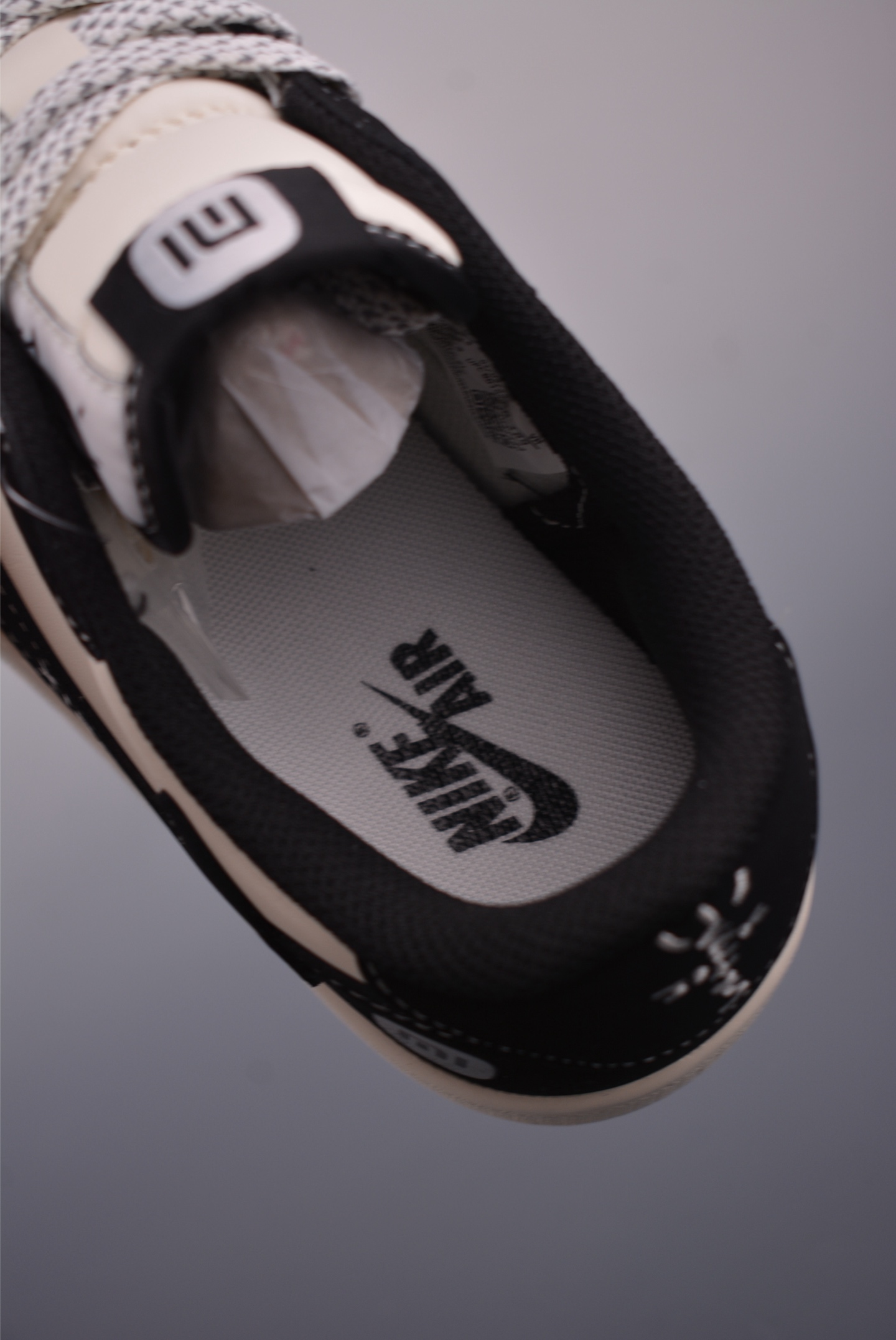 Fragment x Travis Scott x Xiaomi SU7 Air Jordan 1 Low - Limited Edition 10 i1751149600518 6568 0 8