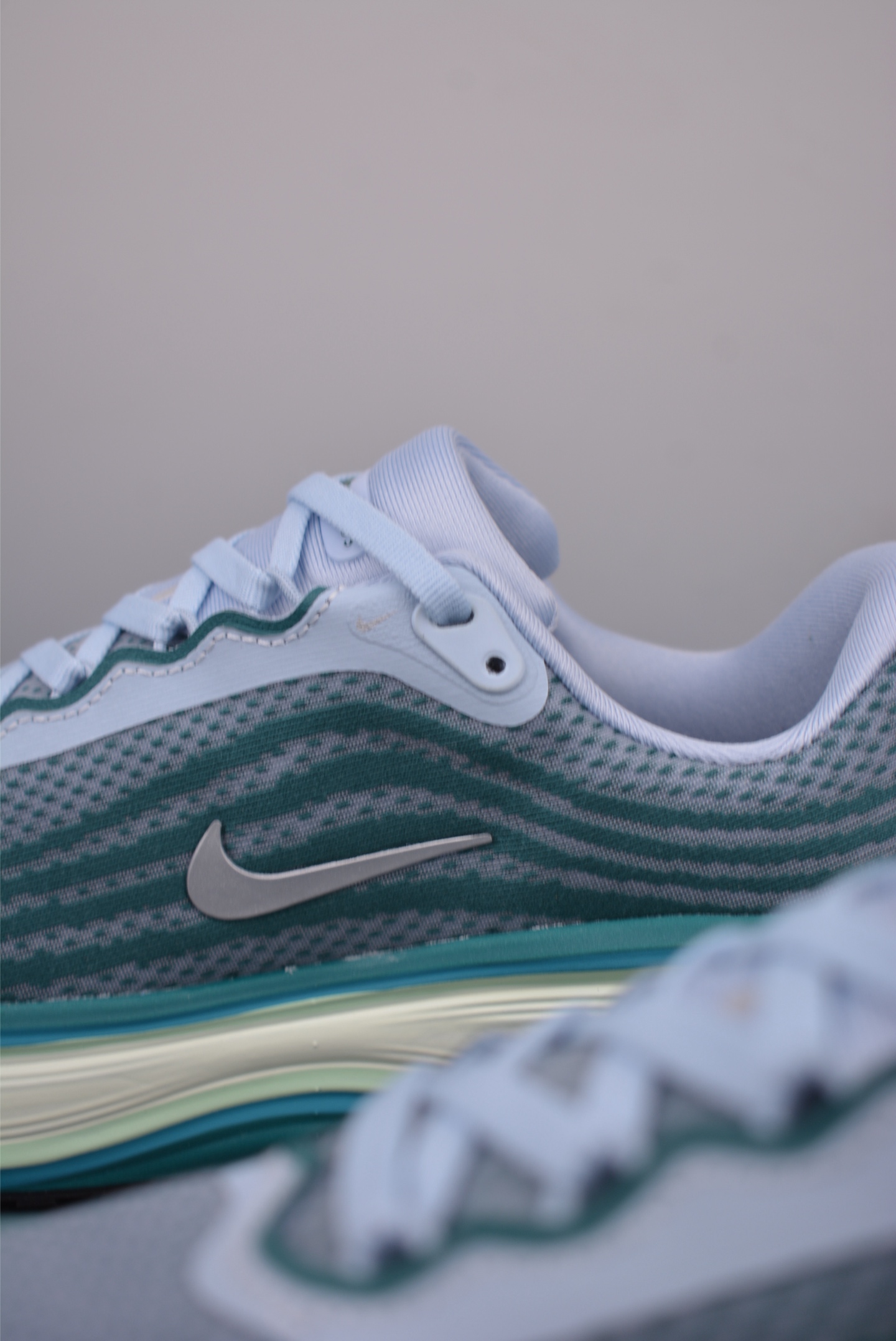 Nike ReactX Pegasus Plus Running Shoes: Supreme Comfort and Performance 8 i1751229670792 1869 0 7