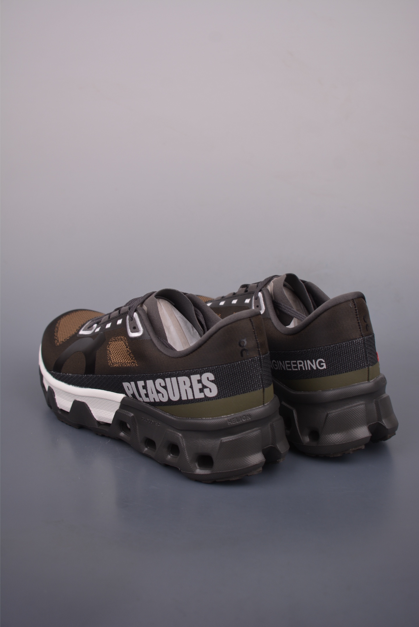 190 On昂跑 CloudMonster Hyper PLS TL 户外街头机能风跑步鞋 3MF10513328