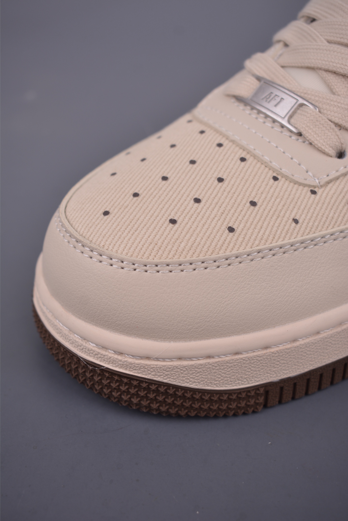 260 Nike Air Force 1 Low LV联名 QW5836-004