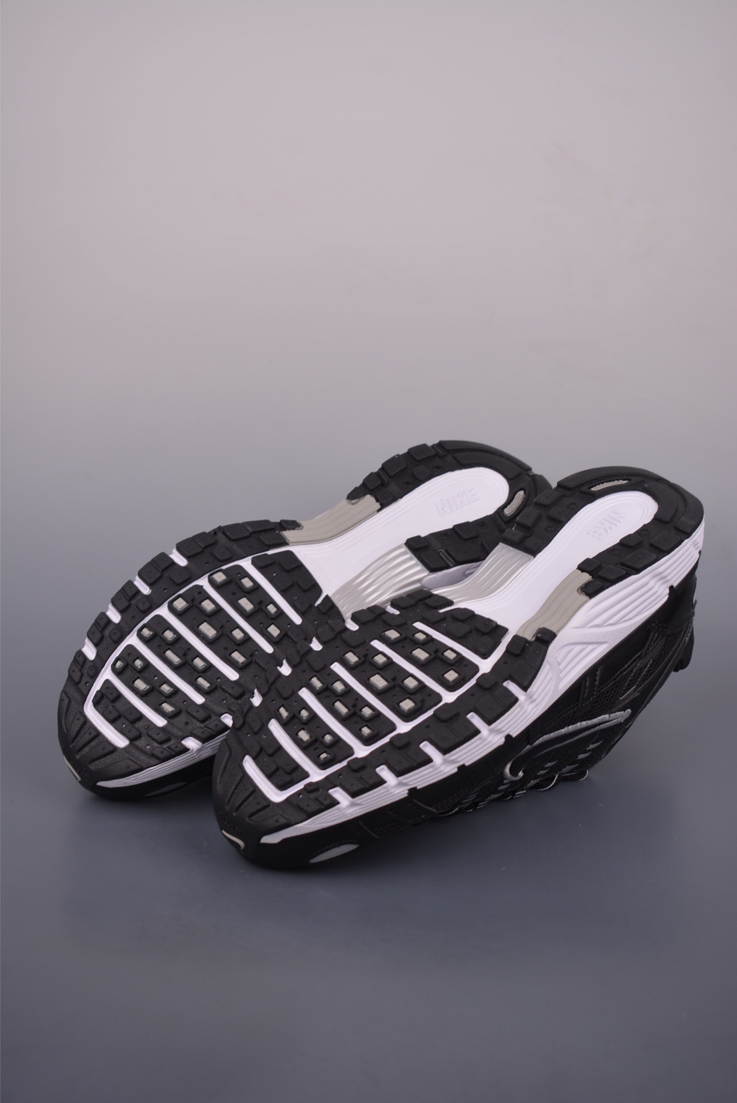 180 Nike Initiator Running 耐克INS 超火复古老爹跑鞋 CD6404-026