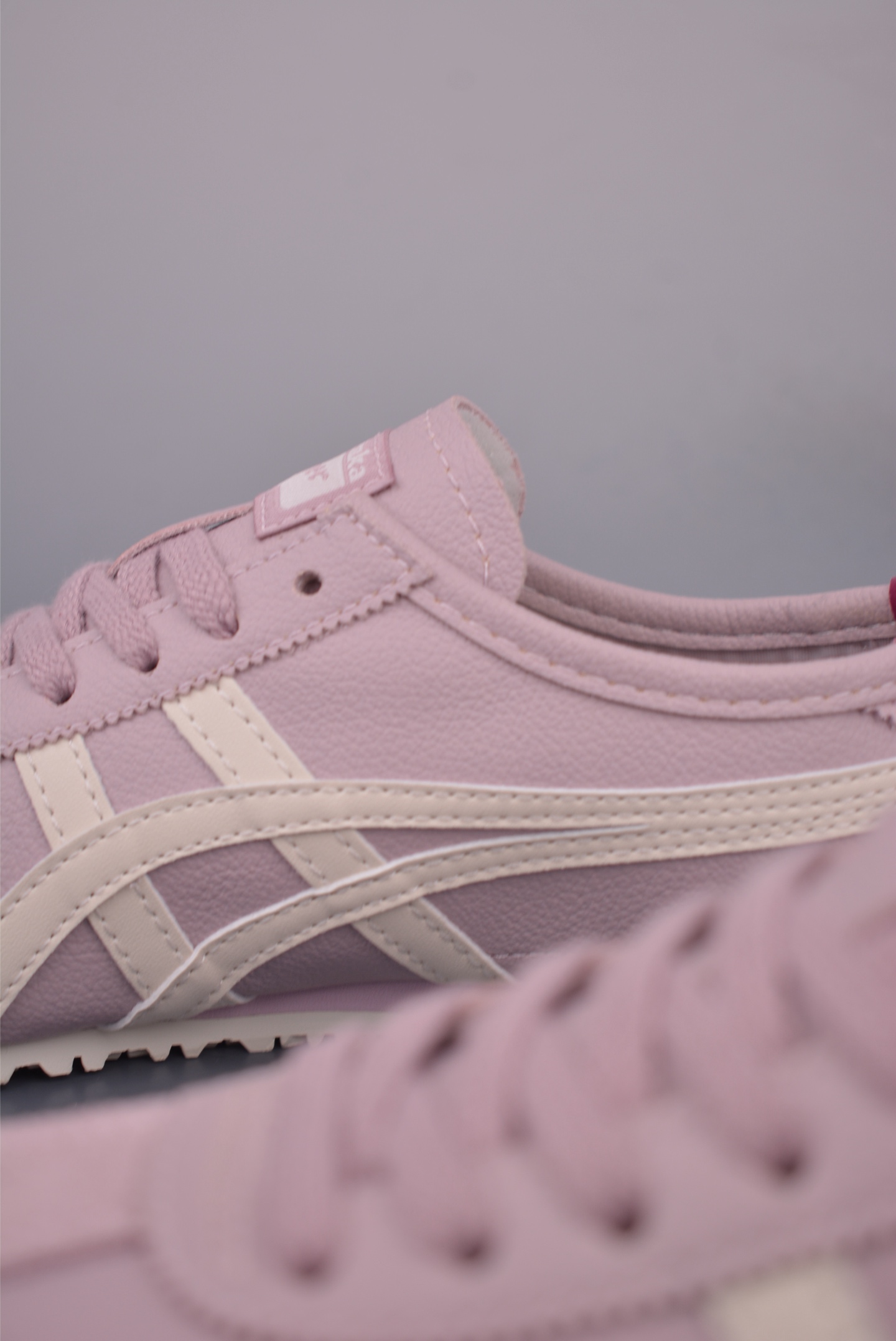 Onitsuka Tiger Mexico 66 - Crafted with Premium Materials and Classic Style 9 i1751231003140 1902 0 7