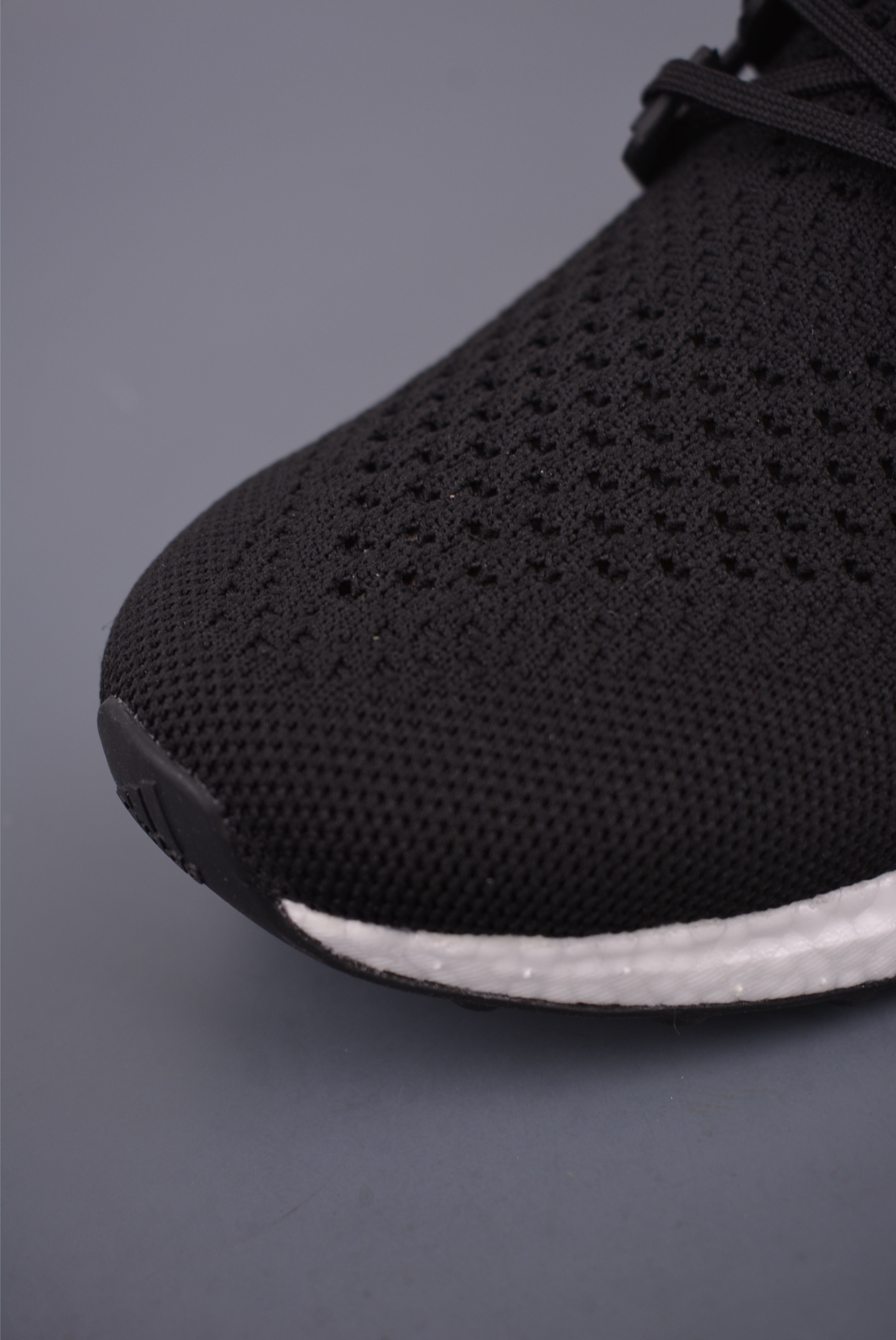 Adidas Ultraboost 1.0: Full-Length BOOST Cushioning, Reflective Details 7 i1751234837517 800 0 5