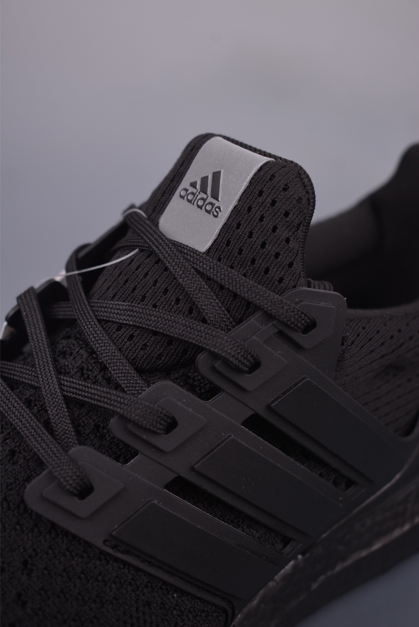 180 阿迪达斯Adidas Ultraboost 1.0 BOOST全掌真爆 耐磨缓震休闲运动跑鞋 HQ4199