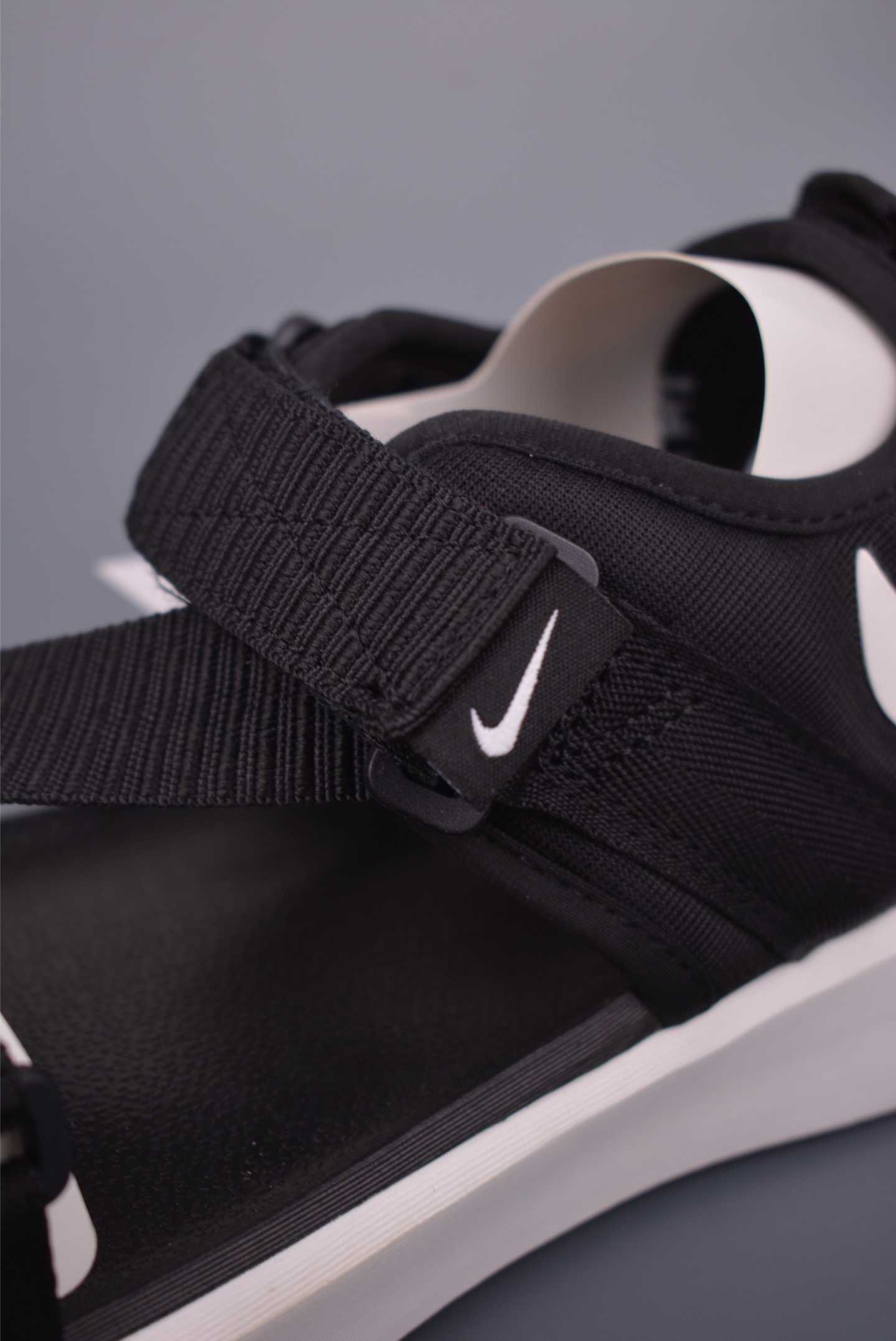 Nike Vista Sandal: Korean Style, Casual, Fashionable, and Comfortable Beach Sandals 7 i1751235007170 3666 0 6